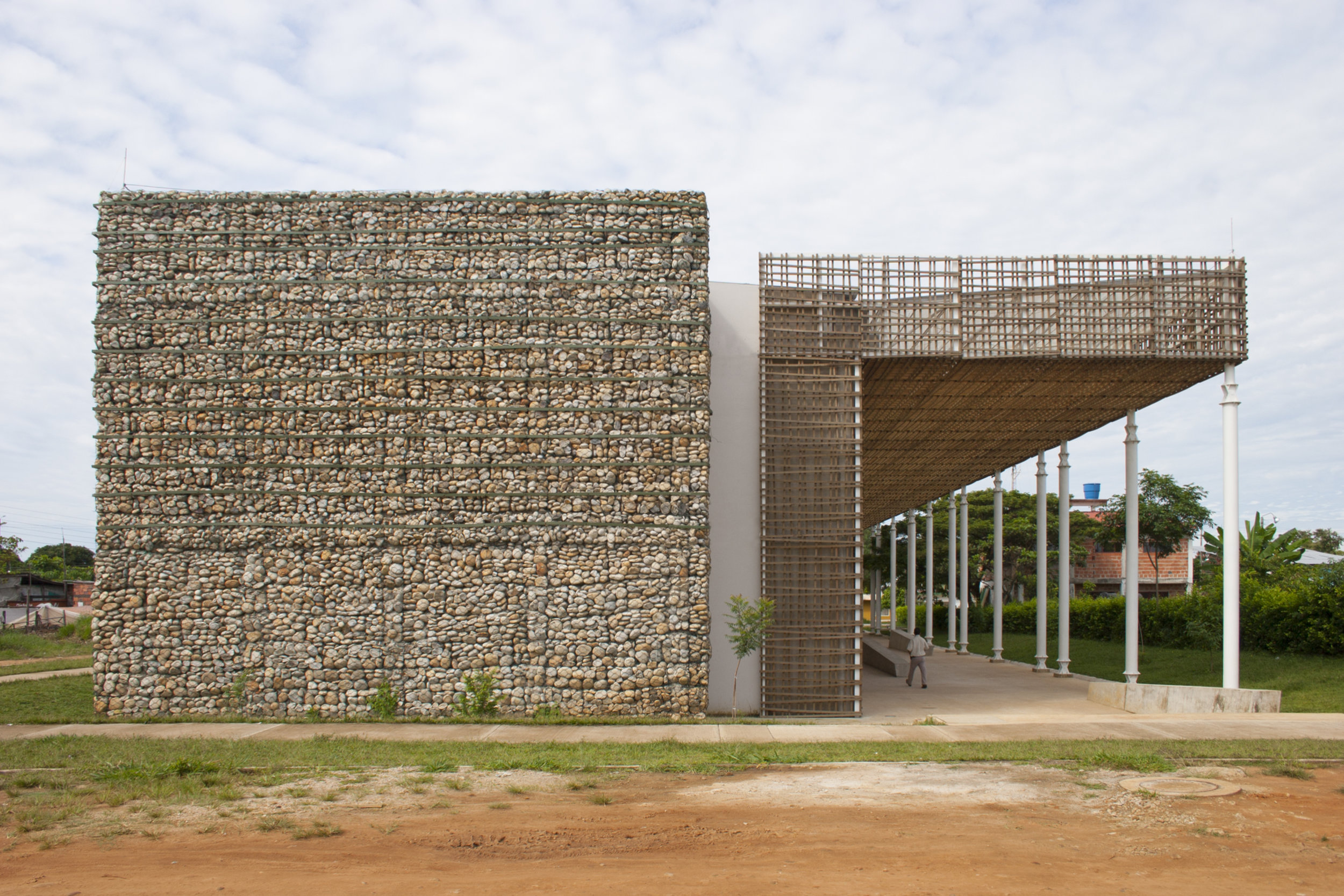 Villanueva 043-north elevation-© nicolás cabrera.jpg