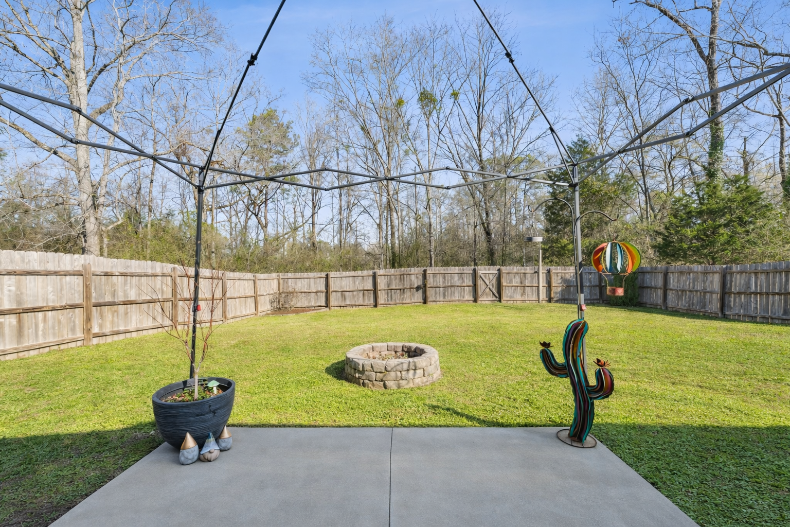 875 Meriweather Dr_patio.png