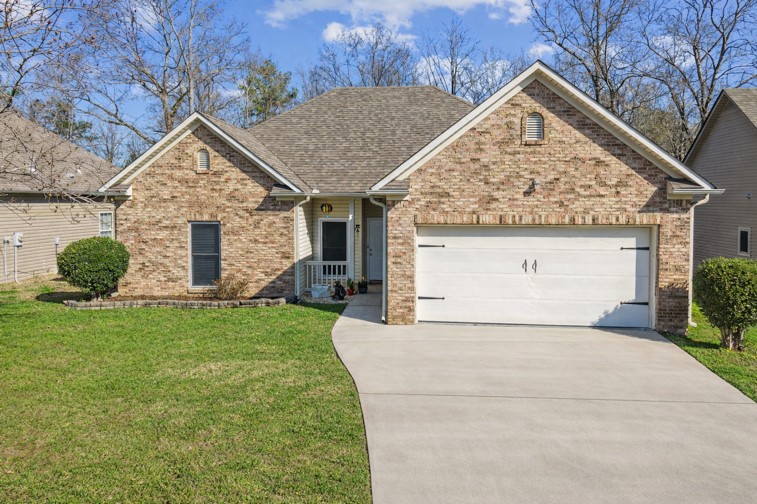 875 Meriweather Dr_front.png