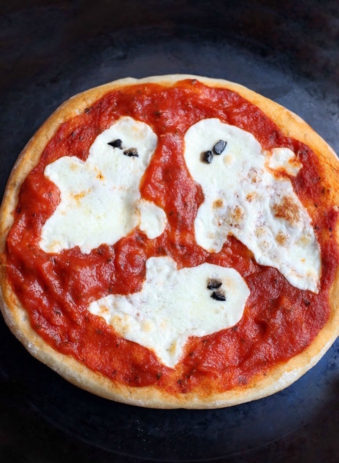 Halloween Pizza Ghost
