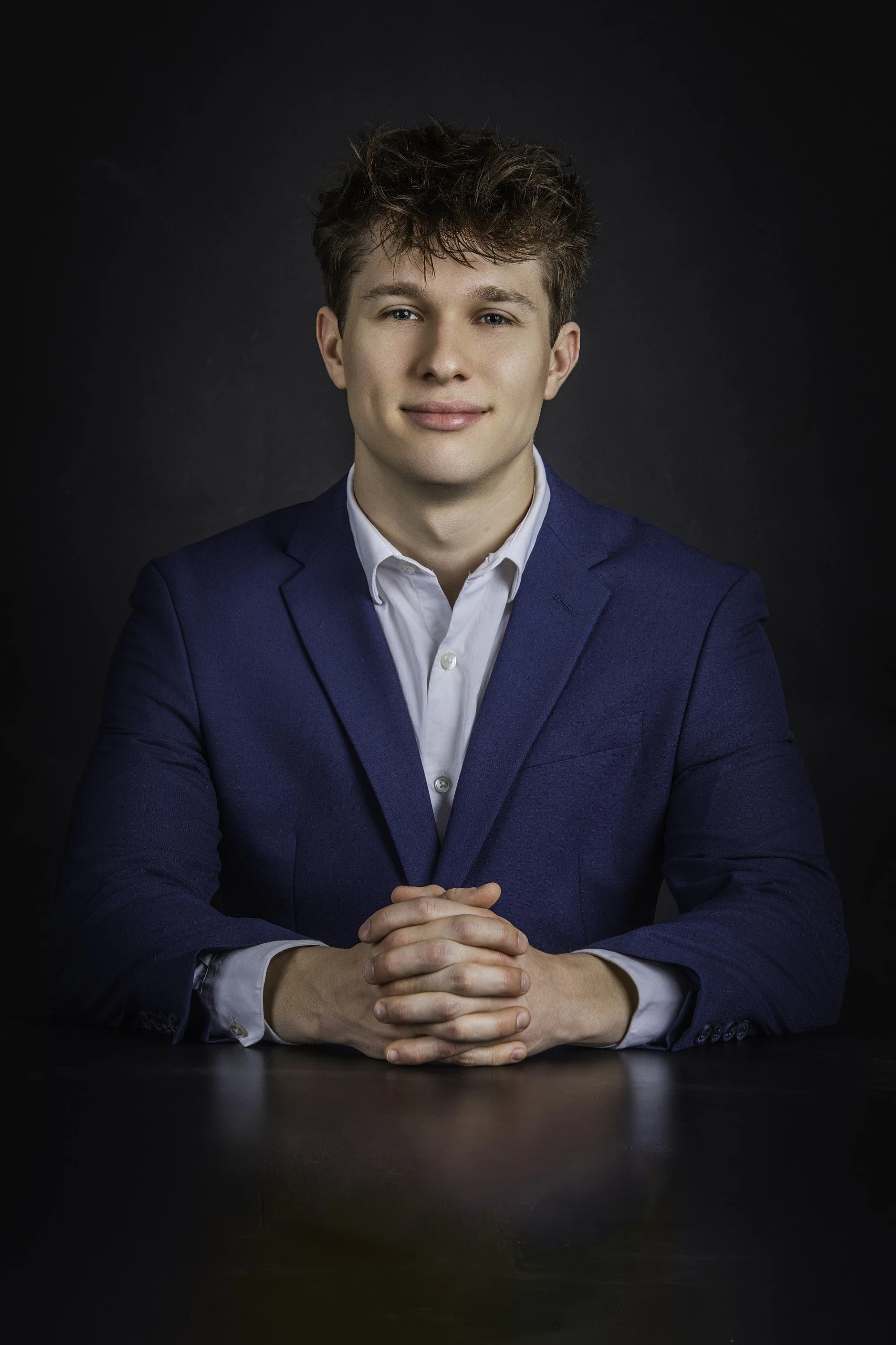  Ypsilanti, Ann Arbor Head shot, portrait, senior, family, children, real estate and pet photographer 