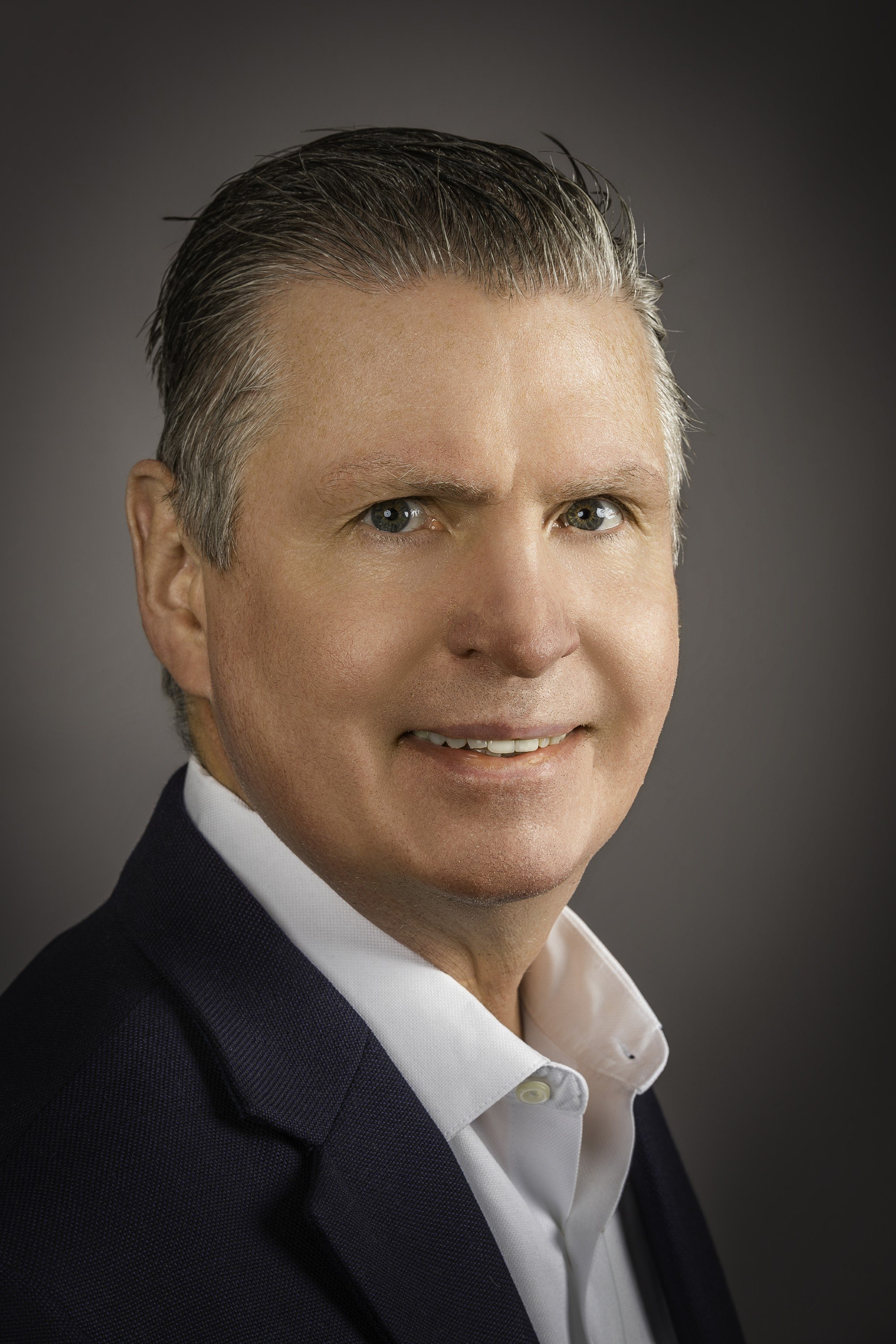  Ypsilanti and Ann Arbor Head shot, portrait, senior, family, children, real estate, product and pet photographer  