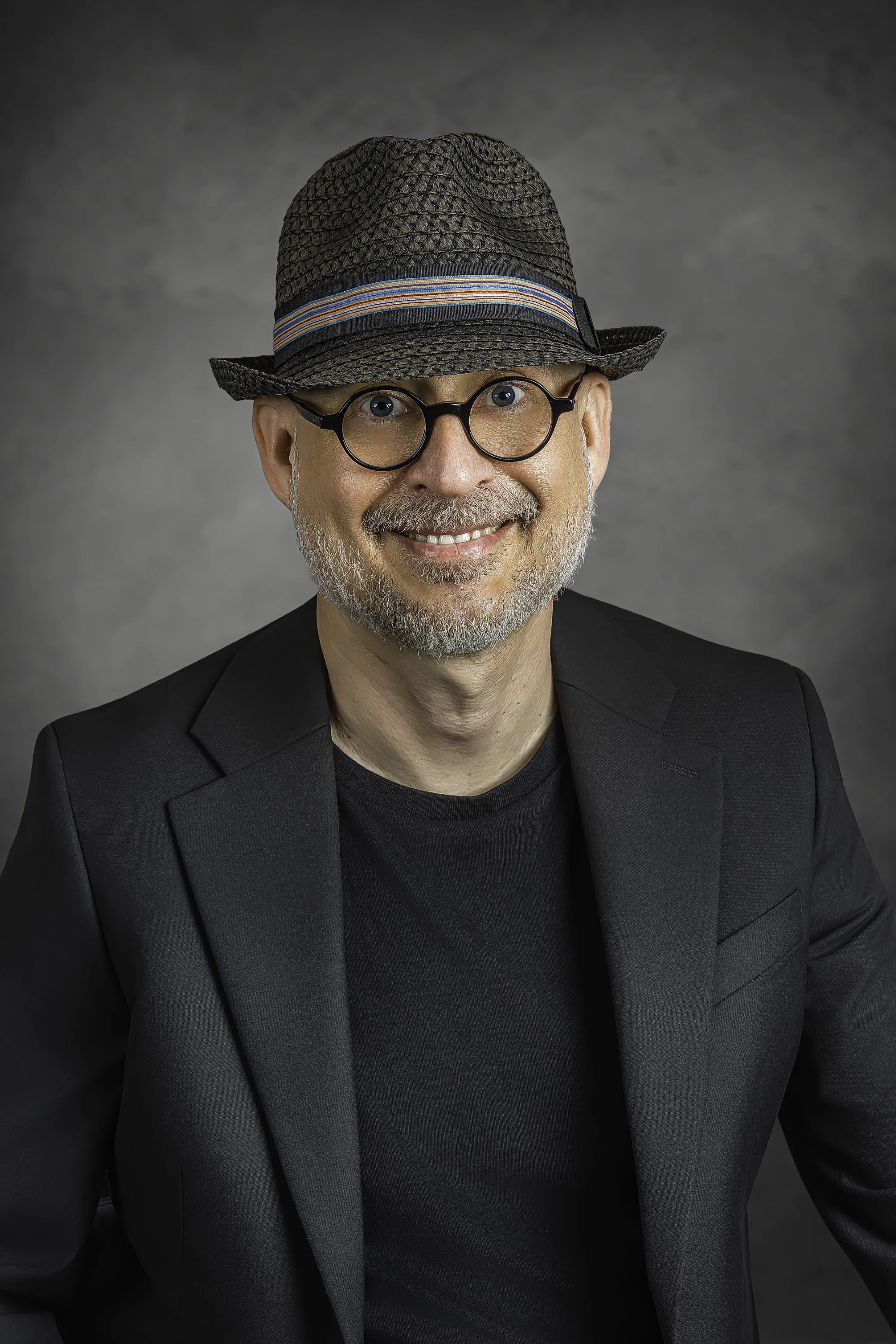  Ypsilanti and Ann Arbor Head shot, portrait, senior, family, children, real estate, product and pet photographer  