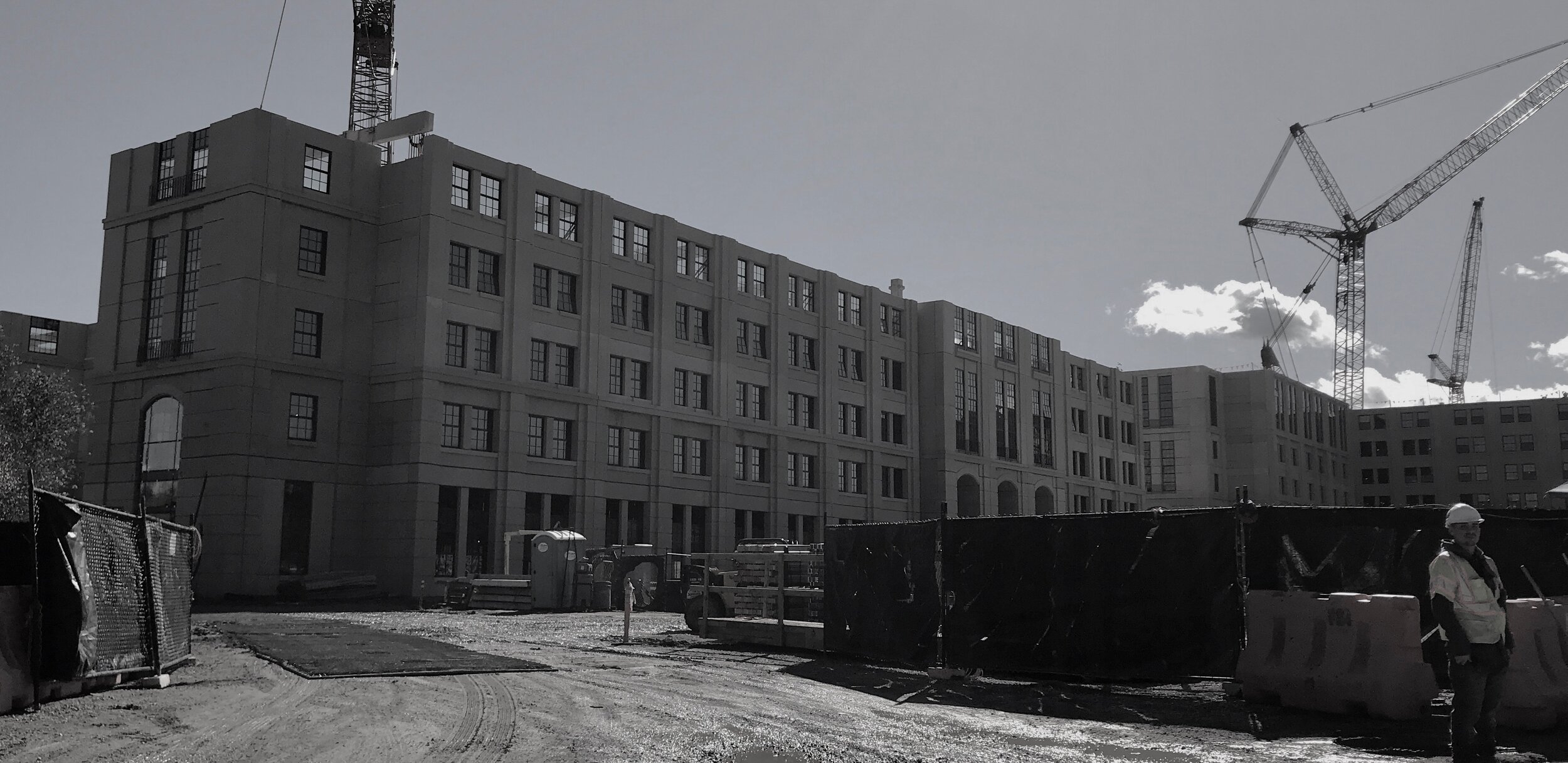 Housing remains a difficult question in the Bay Area. According to an analysis by Santa Clara County, Stanford would need to build 2,172 units of faculty and staff housing—including 933 below market-rate units—to offset bringing 9,000 new people to campus by 2035. (Source: San Jose Mercury News ) County Supervisor Joe Simitian (MA ‘00) was quoted by The Stanford Daily on September 30, suggesting that the University’s attempt to count previously-permitted student housing—such as the ongoing construction in EV pictured here—does not fulfill its obligation to provide housing for additional future employees. (Image: Construction of housing for graduate students in the Escondido Village area of campus, September 2019.)