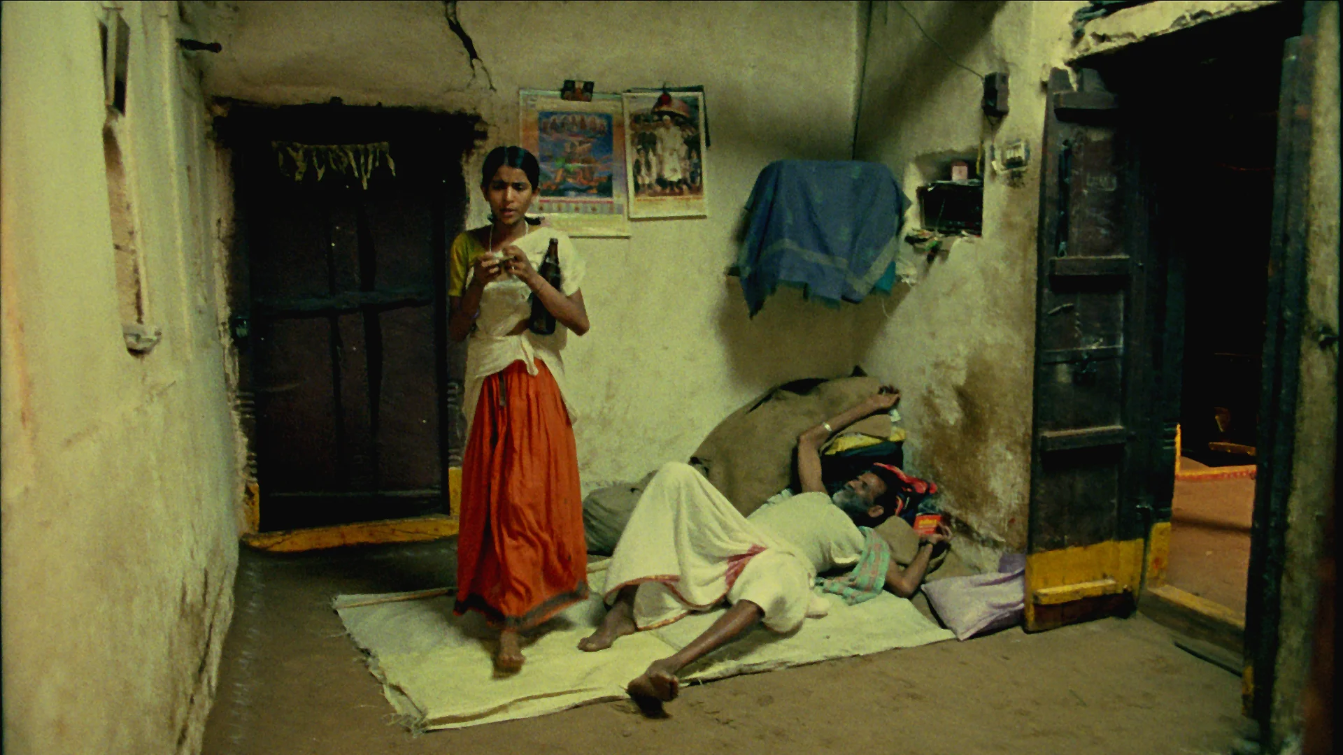 Vanaja hides money.jpg