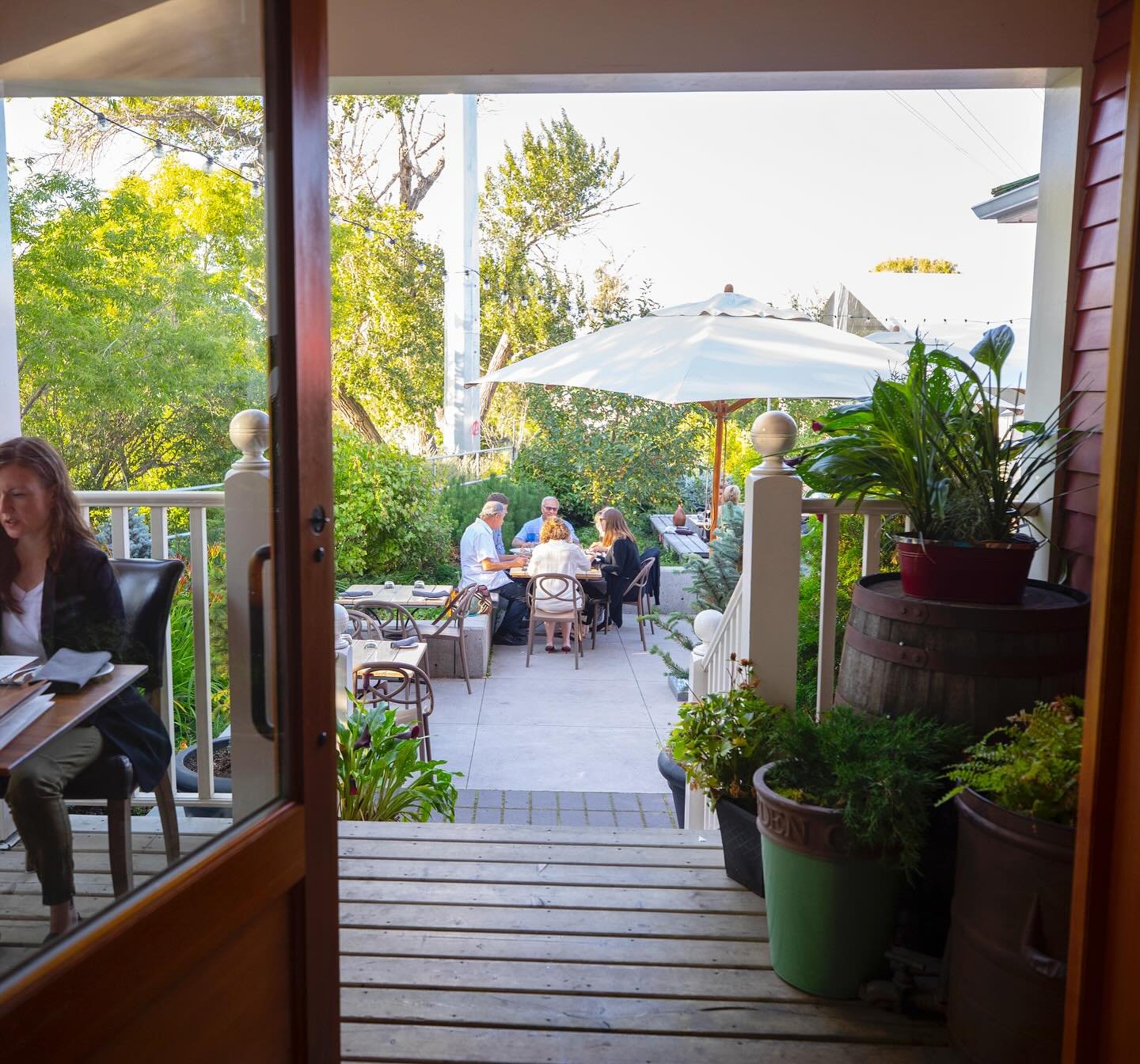 Patio times are definitely here to stay. ☀️ Your weekend starts now with lunch at 11:30am right into happy hour at 3pm. 

#deanehouseyyc #yycpatio #yyclunch #yycdinner #yycbrunch #yychappyhour