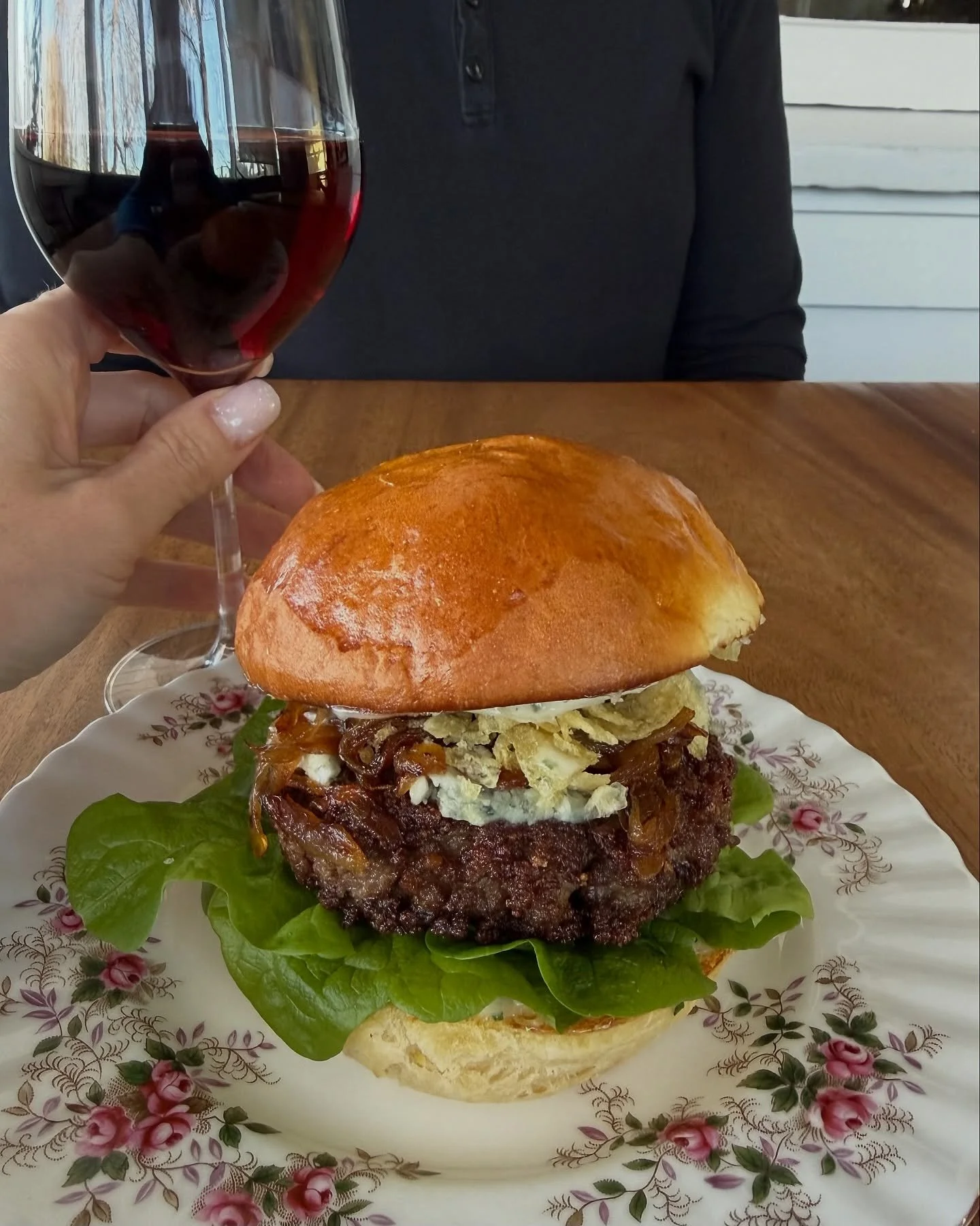 All month long, we&rsquo;re proud to take part in #YYCBurgerItForward in support of local food banks.Every time you enjoy our feature burger, @lovecdnbeef donates the equivalent of one meal to @foodbankscanada ~ up to 20,000 meals across the country!