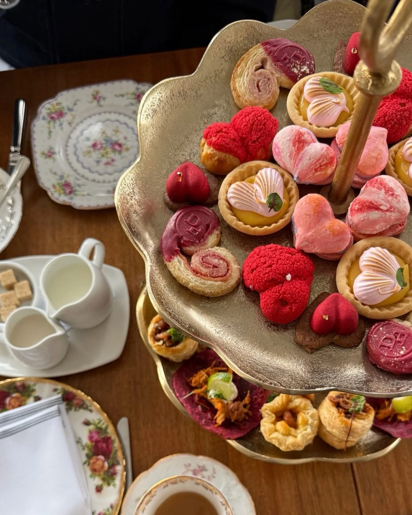 Gather your gals and pals and settle in for an afternoon of love and laughter. Our tea menu is available every Friday through Sunday, 12pm-4pm. 
❤️Berry Palmiers
🩷Passionfruit Tarts
🤍Raspberry Macarons
❤️Cassis Cream Puffs
🩷Valrhona Chocolate Tart