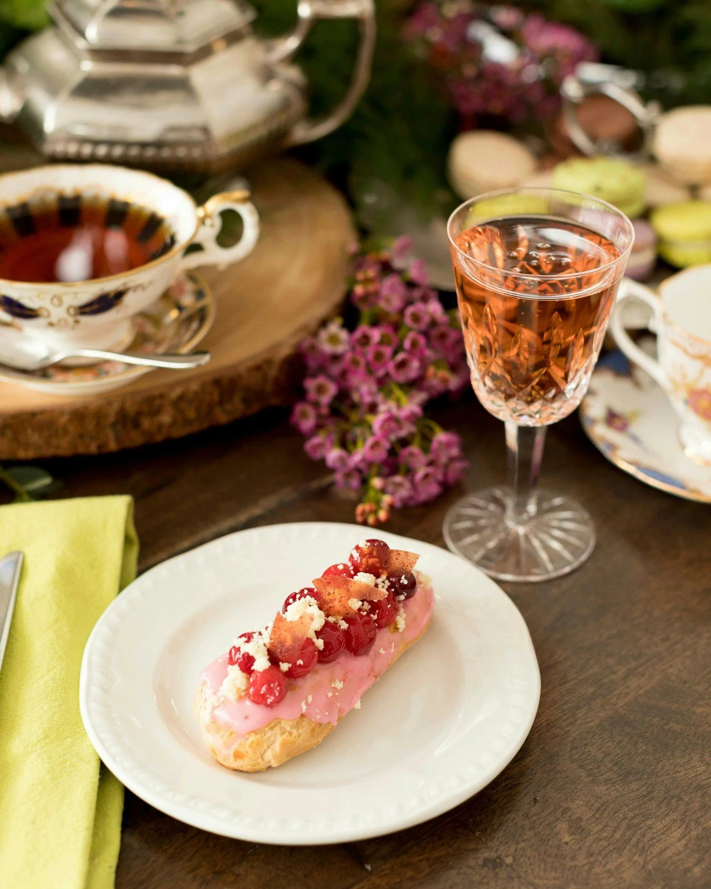 Celebrate CANADA DAY with a relaxed brunch or enjoy a distinctly Canadian twist on afternoon tea with a curated menu on our garden patio. Sit back and enjoy espresso martinis, fresh pastries and classic brunch dishes. Open at 11AM. 
#deanehouseyyc #c
