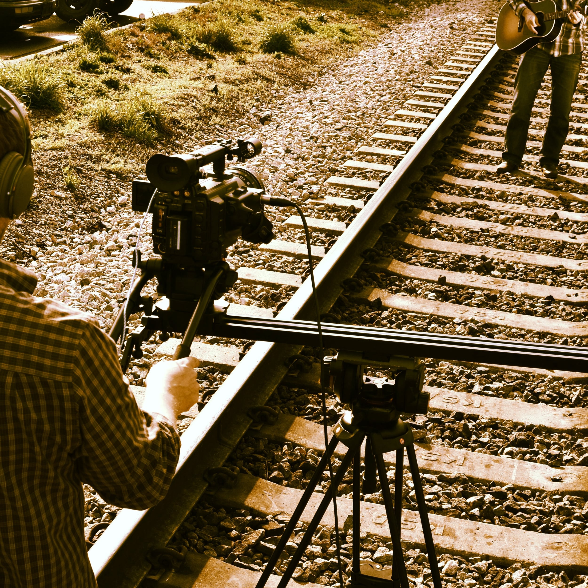 Sony PMW-F3 camera with a Zeiss Cp.2 85MM lens. Cinevate slidere and Manfrotto tripod