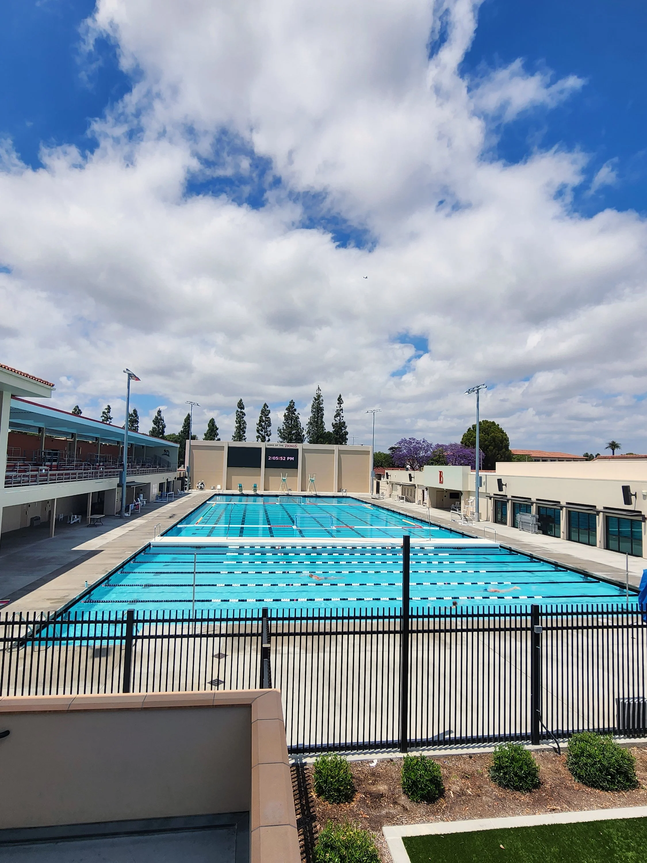  The Monte Nitzkowski Aquatics Center stands as the centerpiece of the new Kinesiology Labs and Athletic Complex at Long Beach City College, creating a modern home for swimming, diving and water polo that honors one of the college’s most storied wate