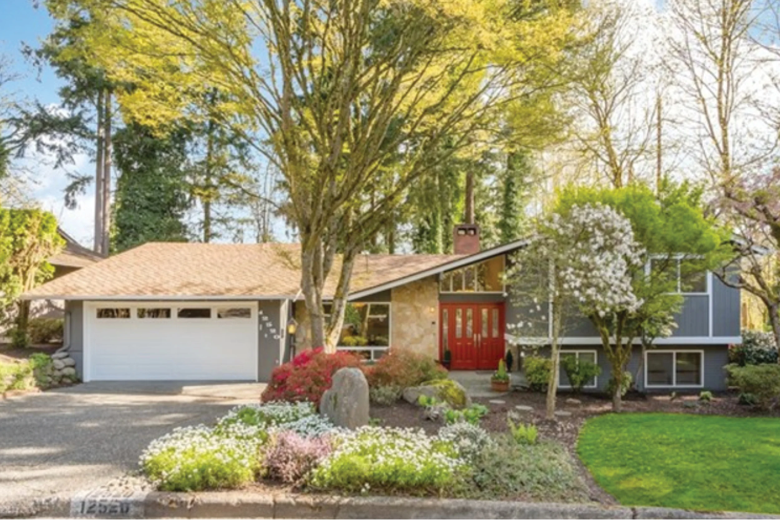East Bellevue | Sold for $1,200,000 June 2017