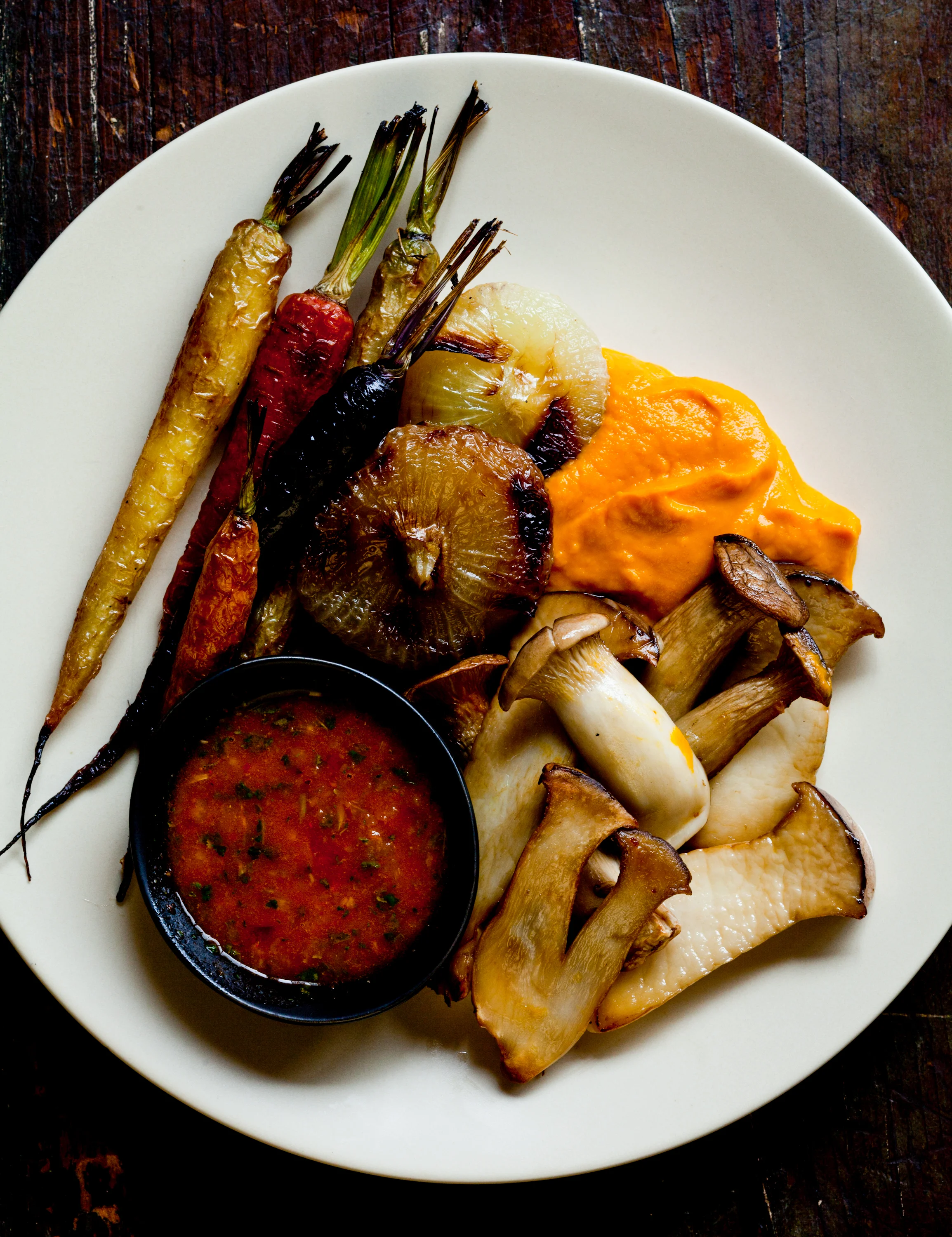 King_Mushrooms_Harissa_Carrots_Carrot_Curry_Puree_Cipollini_onions-0332.jpg