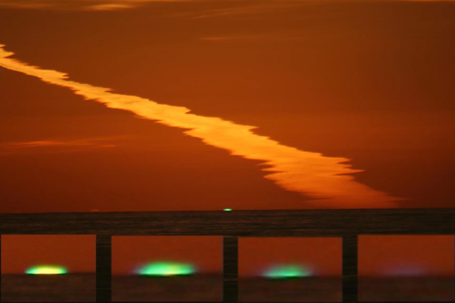 Green Flash at sunset. Image by Brocken Inaglory, via wikipedia.