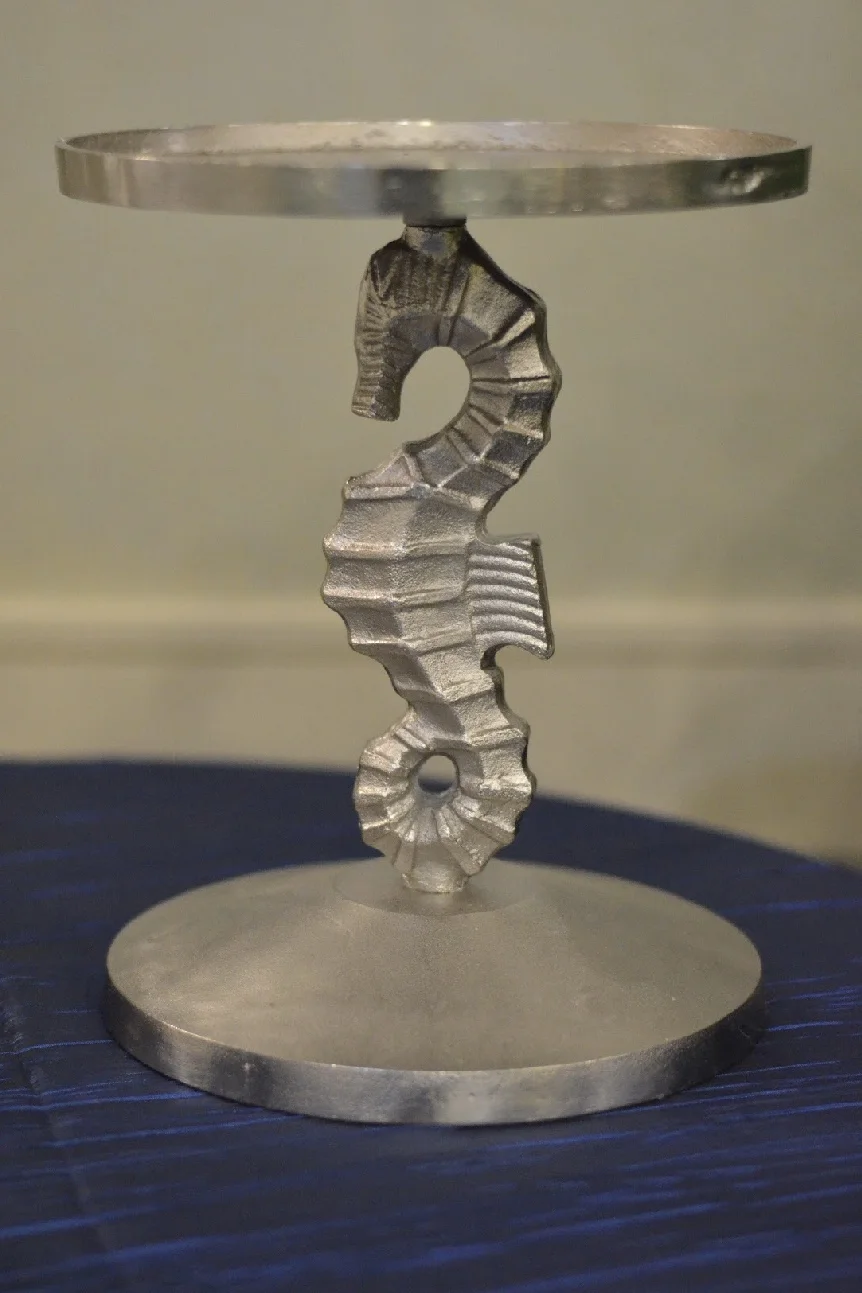 Seahorse base
