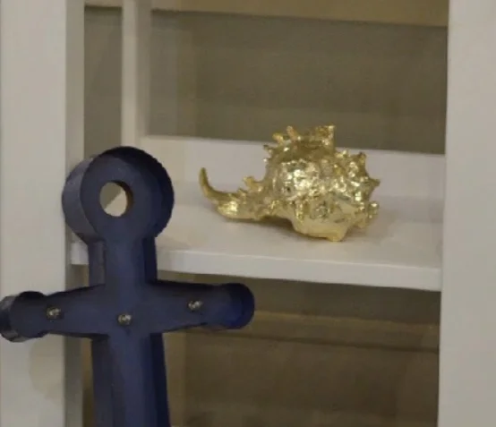 Gold conk shell