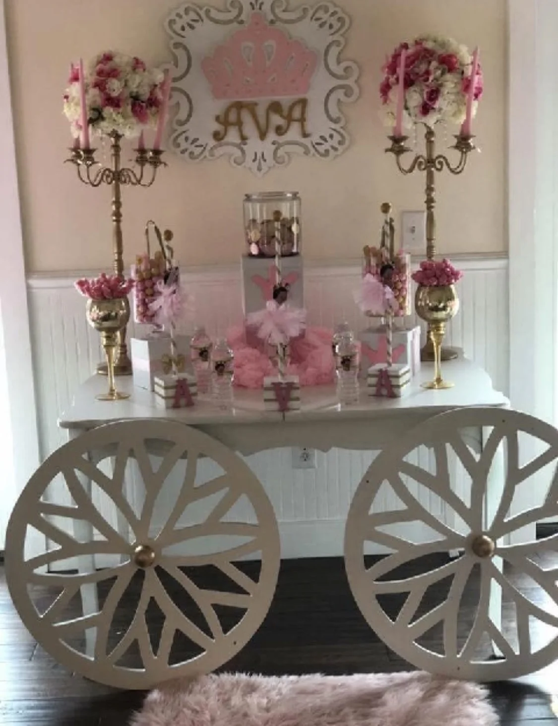 White Carriage table with wheels