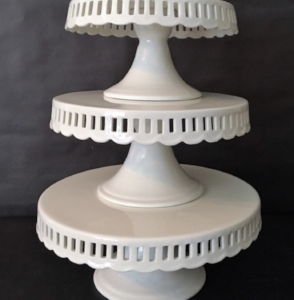 White Ribbon Lace CakeBase