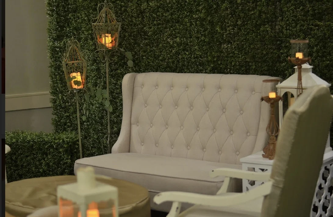 Many Garden Lounge Areas