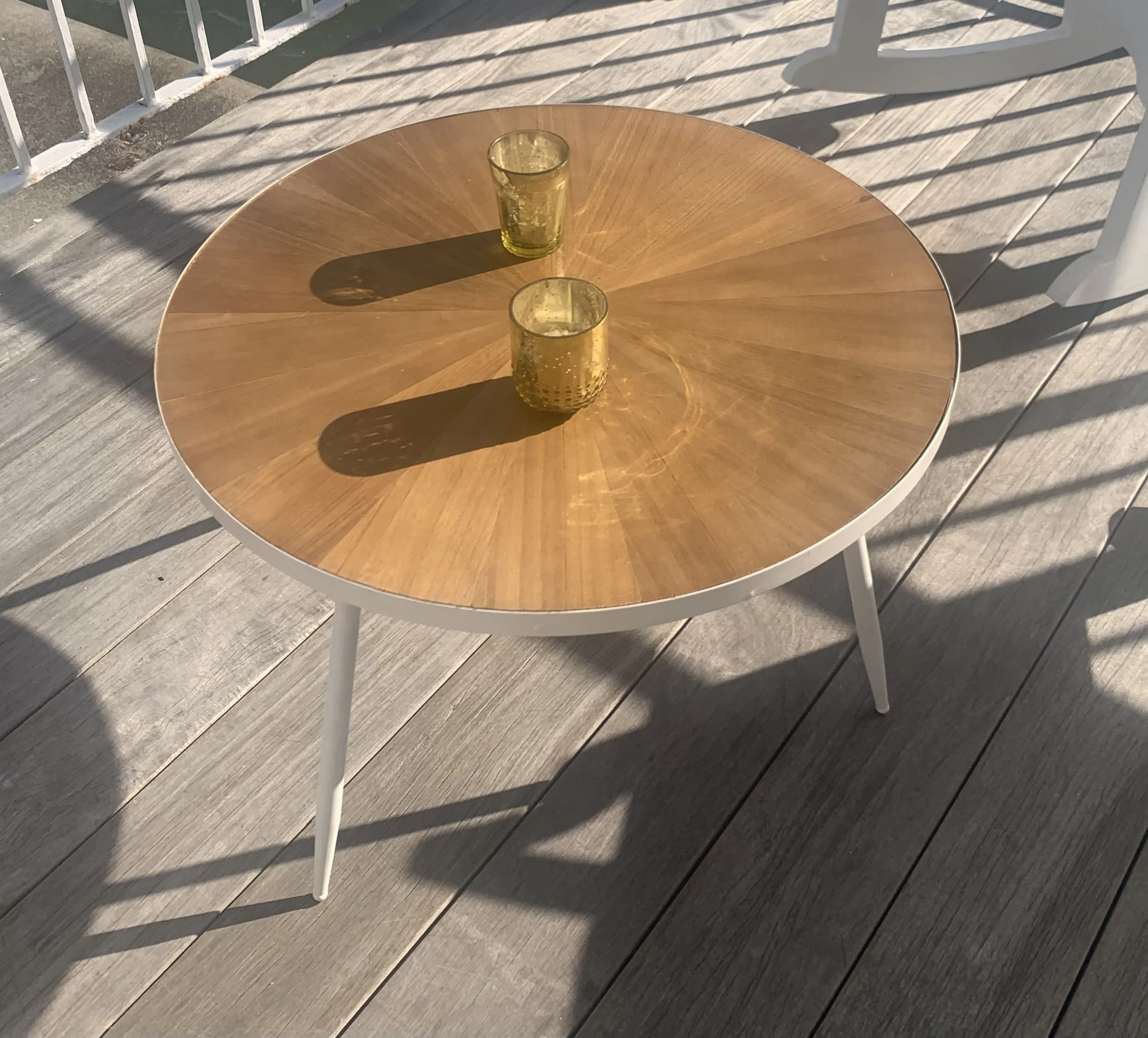 Small Ornate round Table 