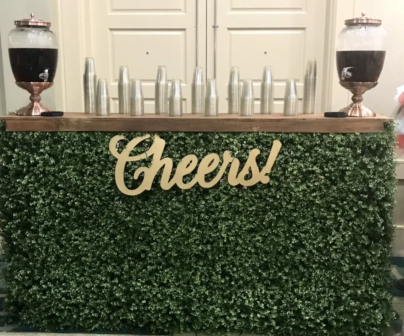 Boxwood Bar with Wooden Top 