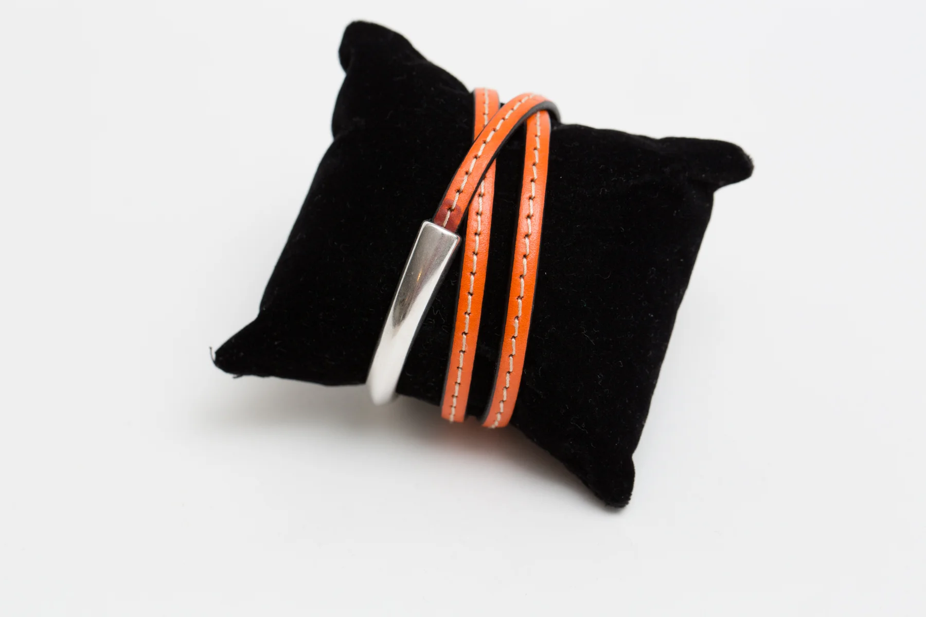 UT Bracelets-2.jpg