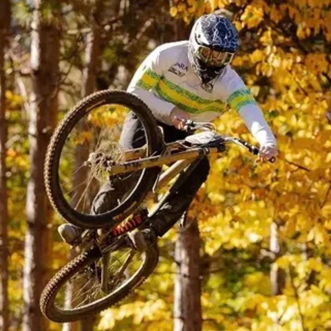 RACING: Rookies, Road and Off-Road.
The latest MMBCC News is now available at www dot mmbcc dot org dot au. 
There's a lot to get through!
.
.
.
#GoMMBCC
#MansfieldMtBullerCC
#mansfieldmtbuller
#ridehighcountry
#NewsByDamian