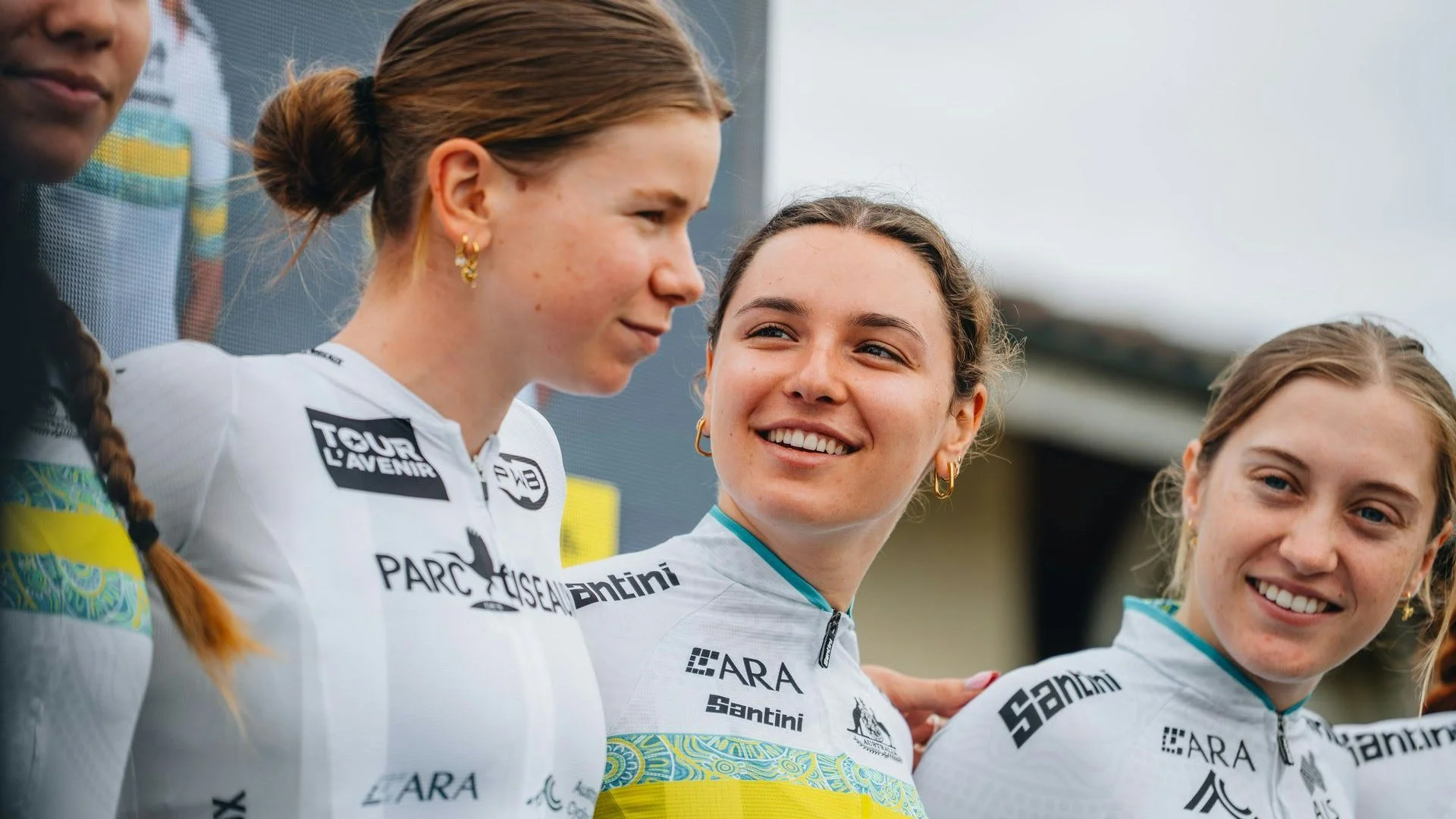 250831a Talia Australia team.jpg