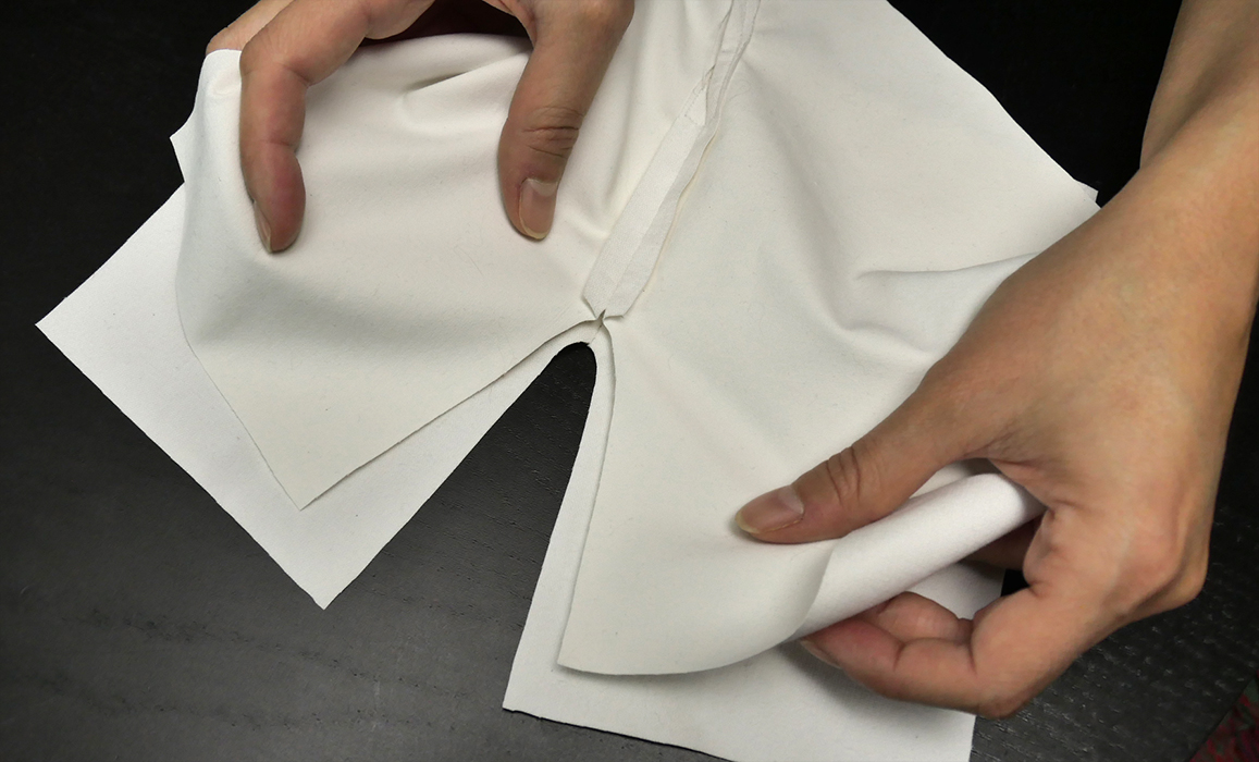 Align the crotch seams.