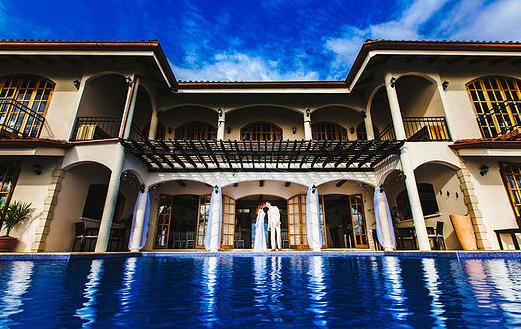 Hotel El Castillo pool side.jpg
