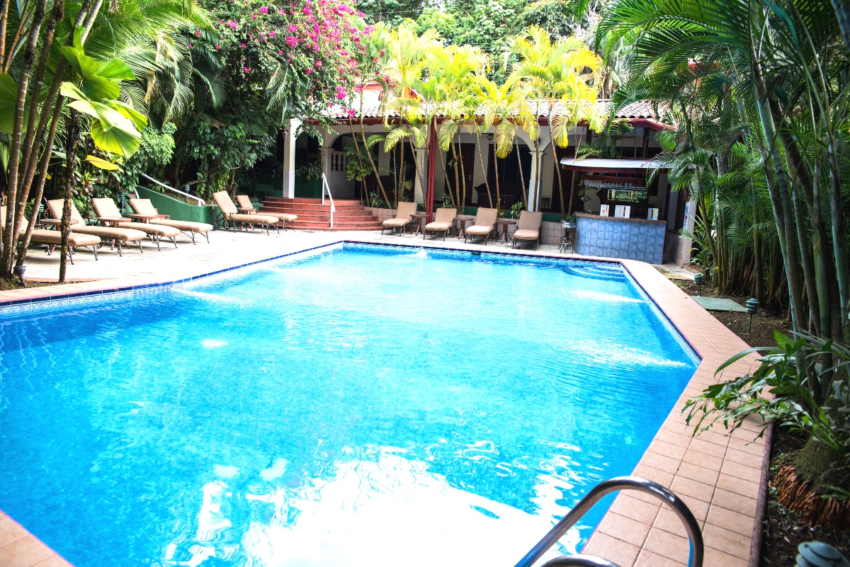 piscina.jpg