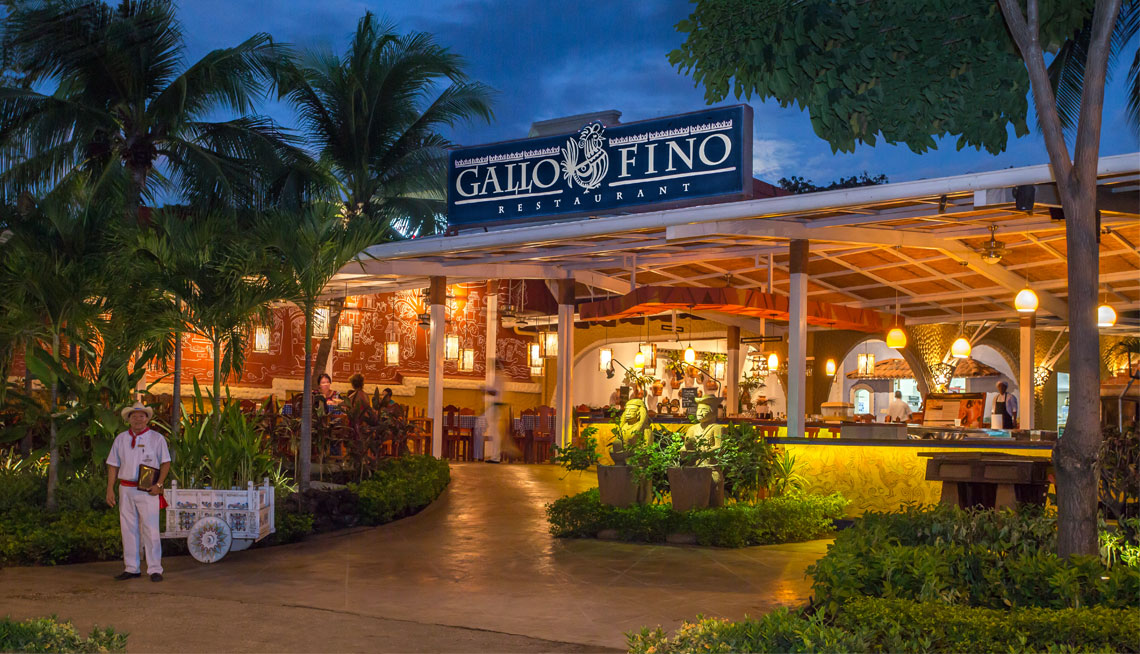 gallo-fino-tamarindo-02.jpg