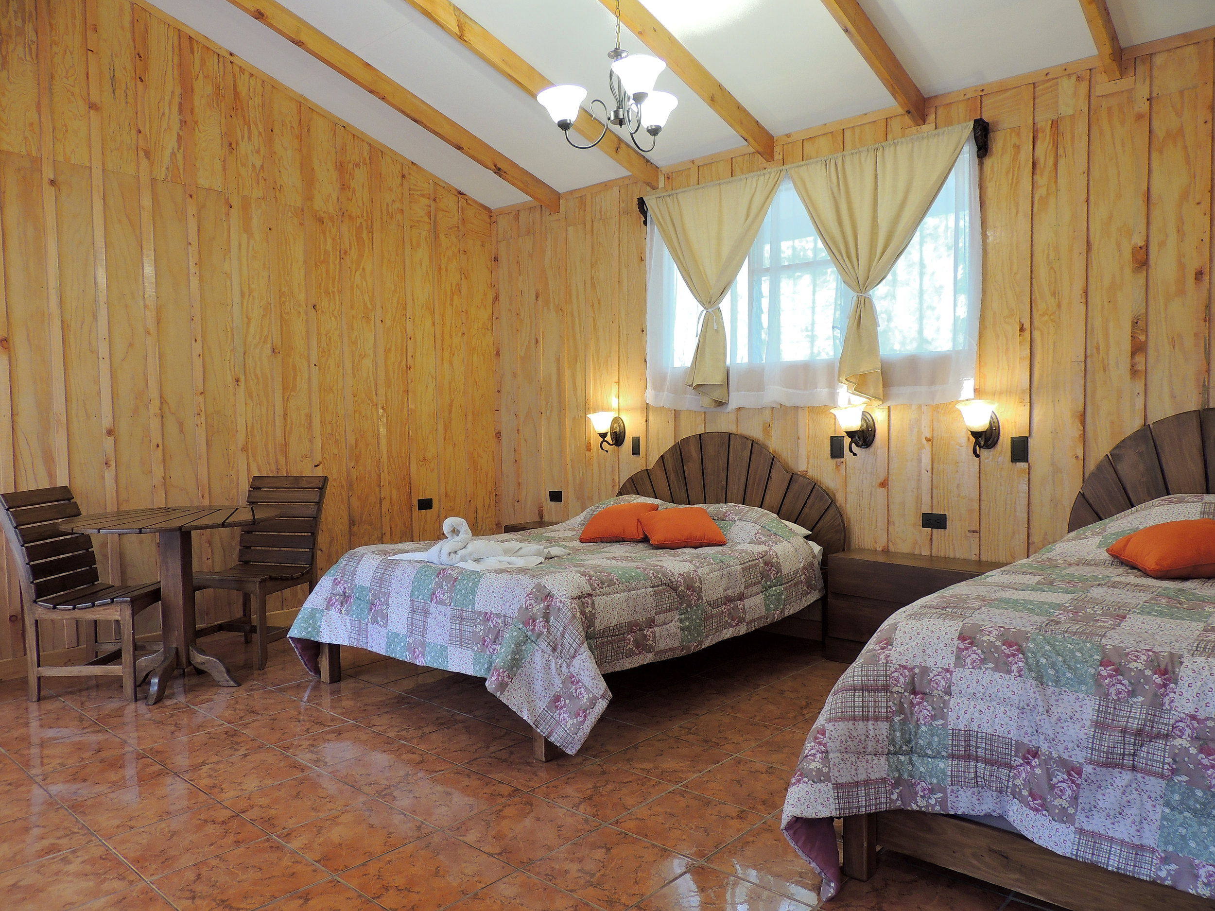 suriahotelroom.jpg