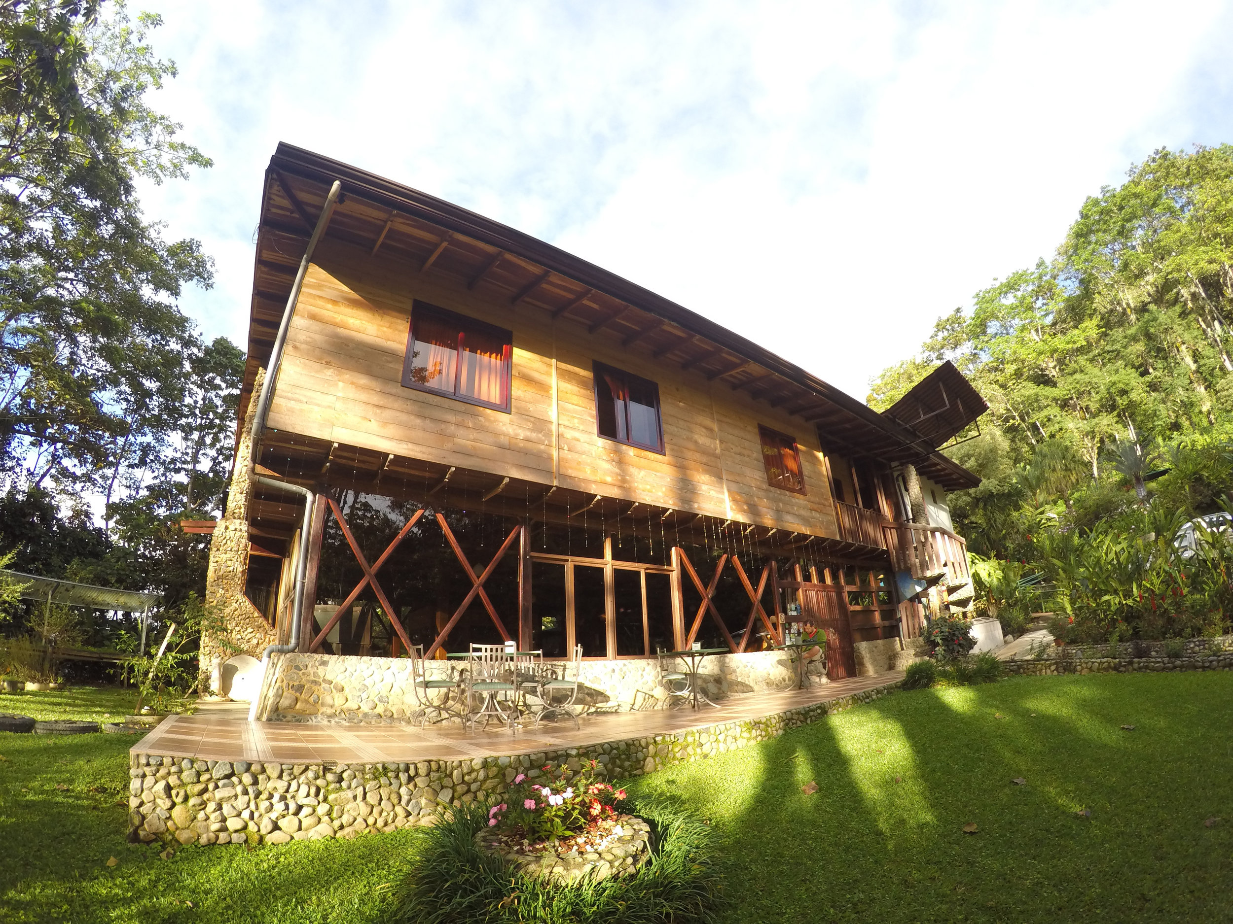 elpelicanohotel.jpg