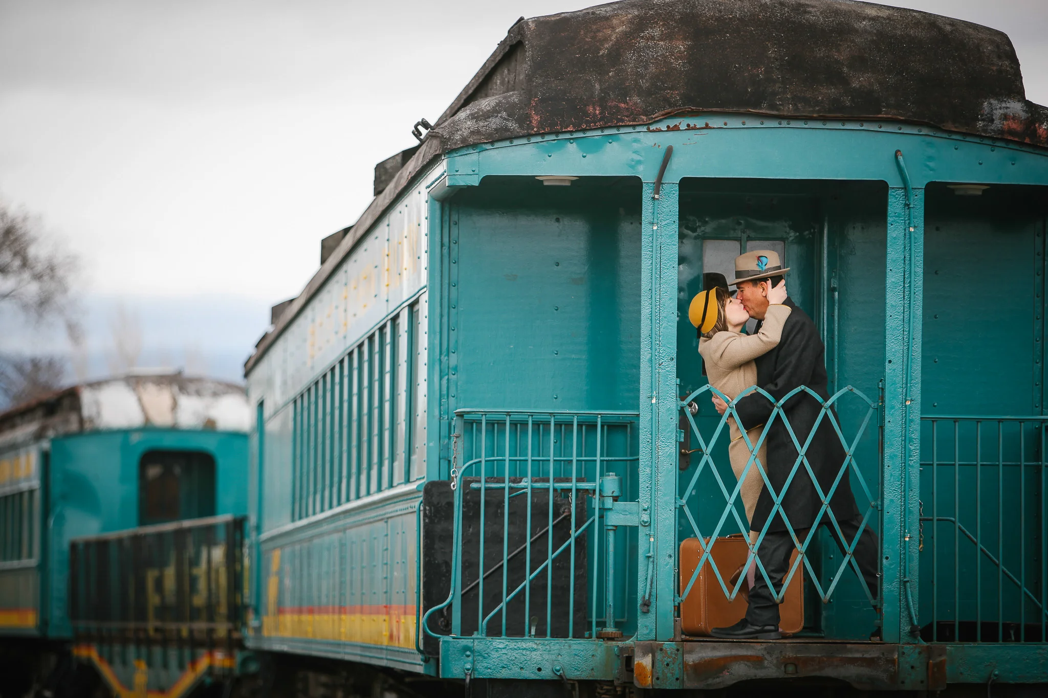 engagement-session-santa-fe-train--28.jpg