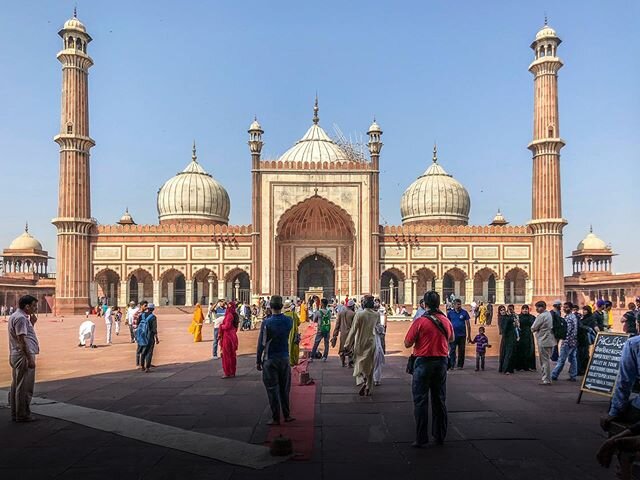 Delhi India 2019
.
.
.
.
.
.
.
.
.
#delhi #newdelhi #mosque #mosqueoftheworld #travel #travelphotography #travel #architecture #jamamasjid #jamamasjiddelhi #streetphotography #streetstyleindia #olddelhi #india #architecture #architecturephotography #