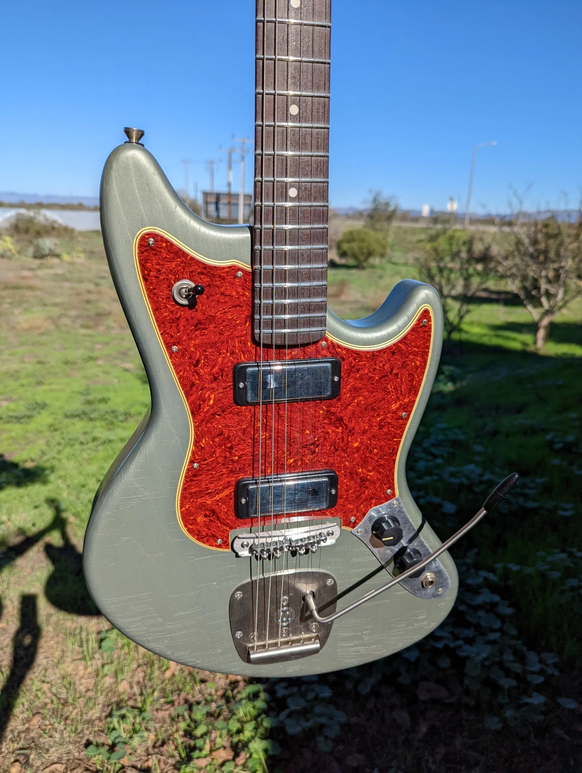 BE9F8A17-E25D-4DC8-A910-95A98188286B