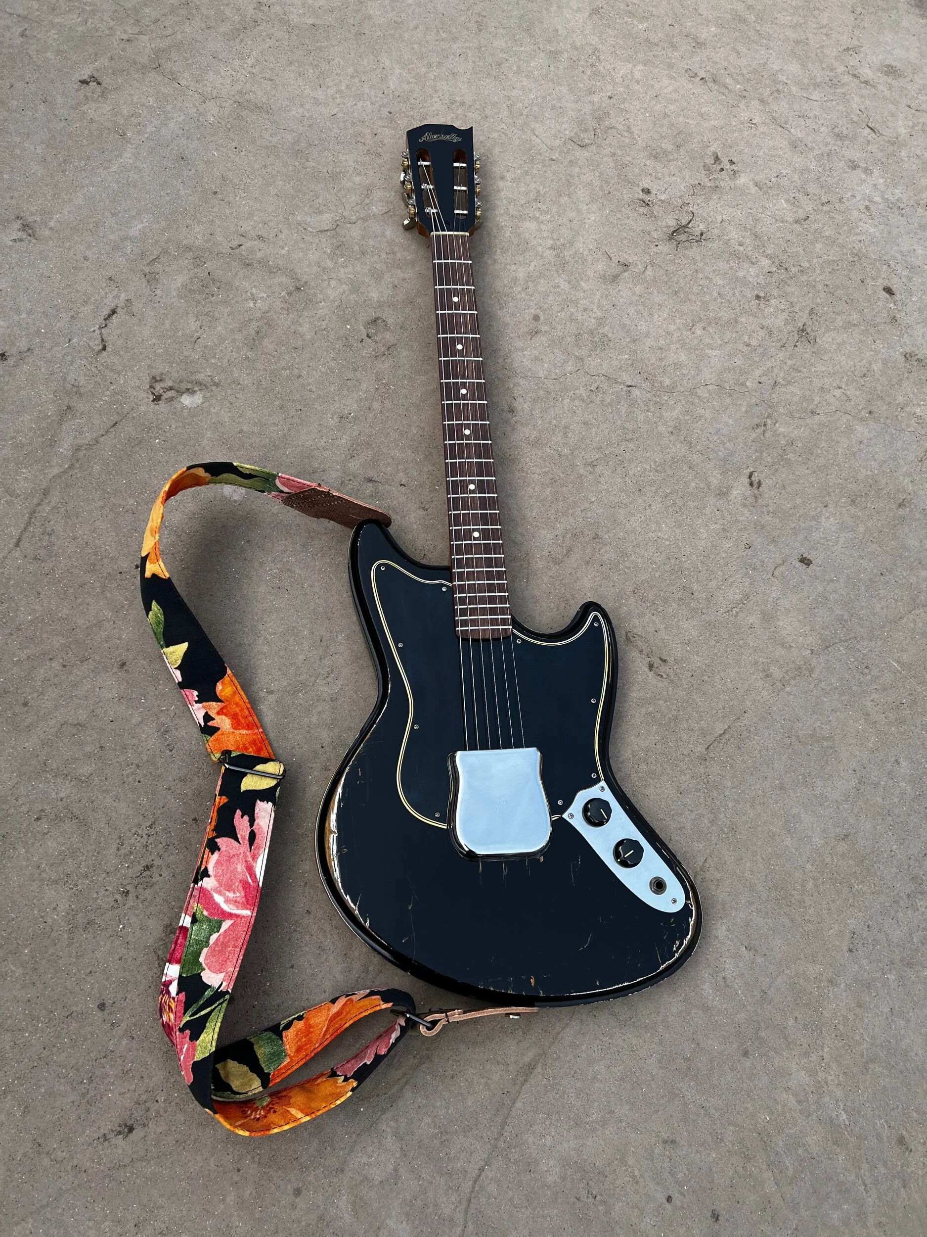 BCD7F5C2-5F77-44AE-BDF5-B526500F6A5B