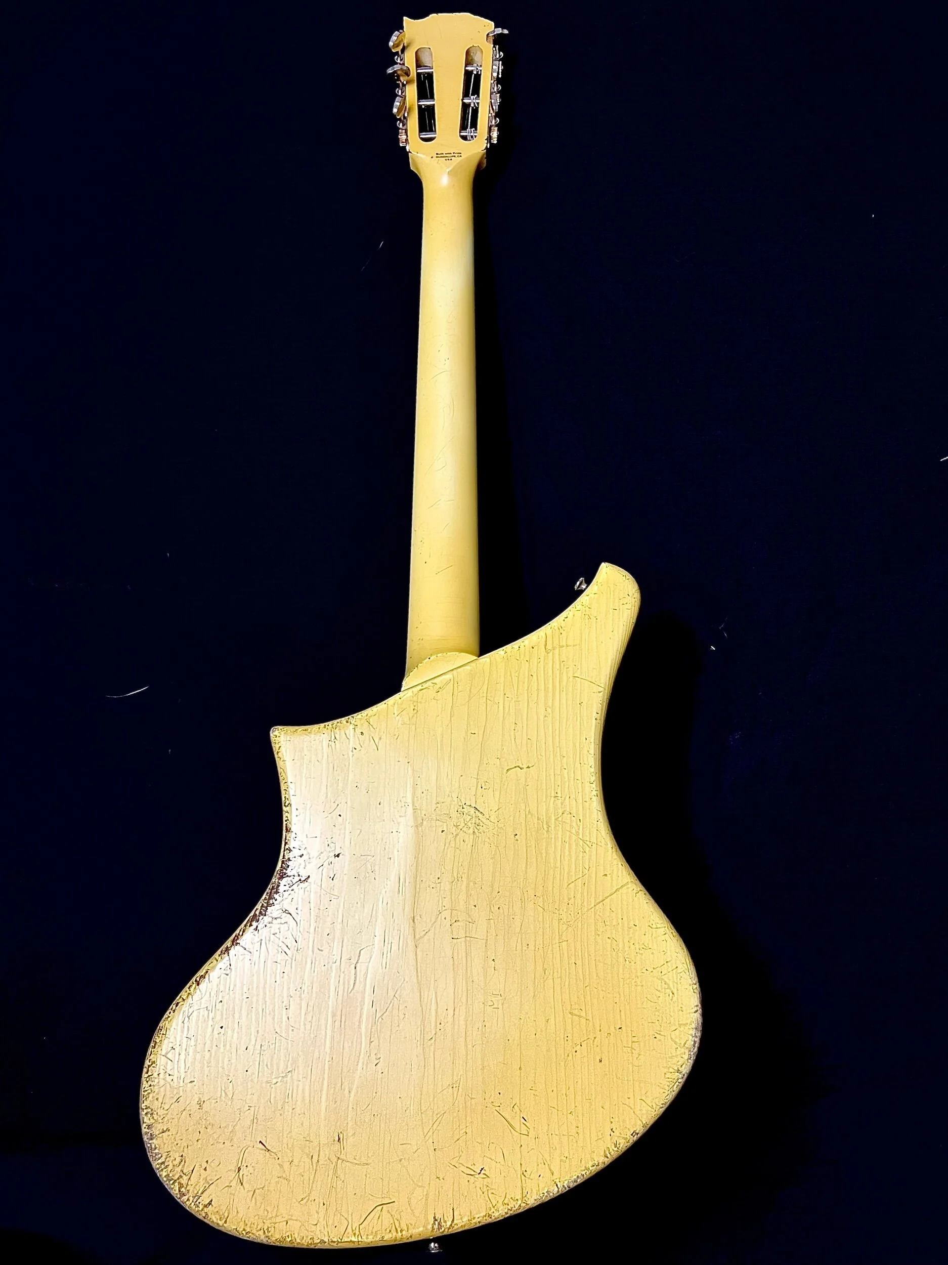 B05D7B7F-0C51-4877-8054-90029CF30111