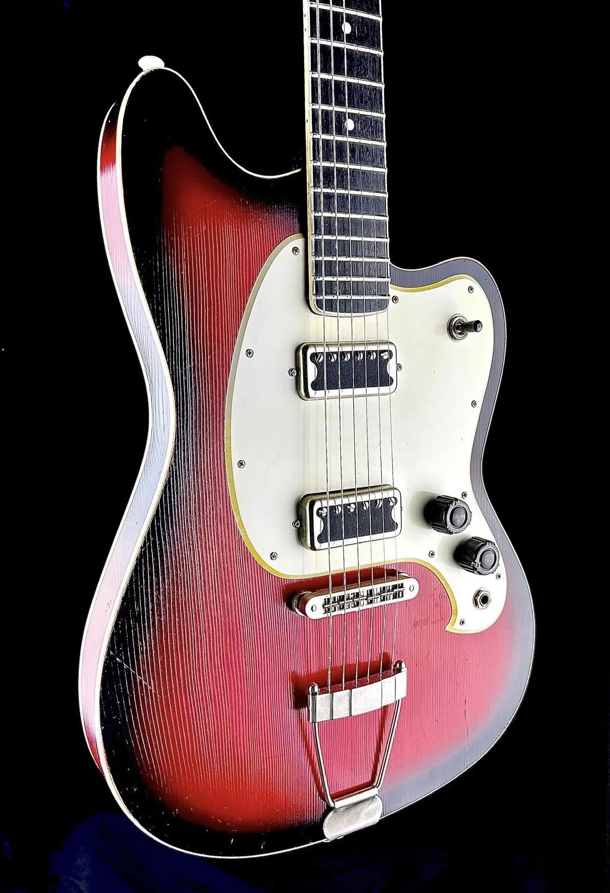 A76712DE-C5B3-4207-9044-5E8D5BB25F13