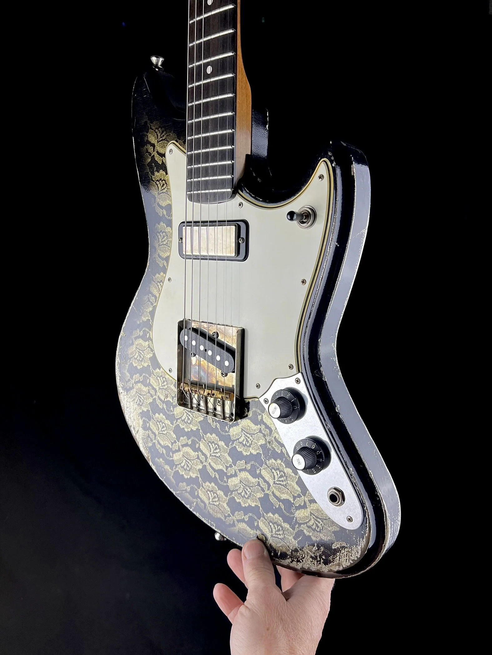 FA0BD71D-5527-4ADF-9CE9-61E3A68669AC