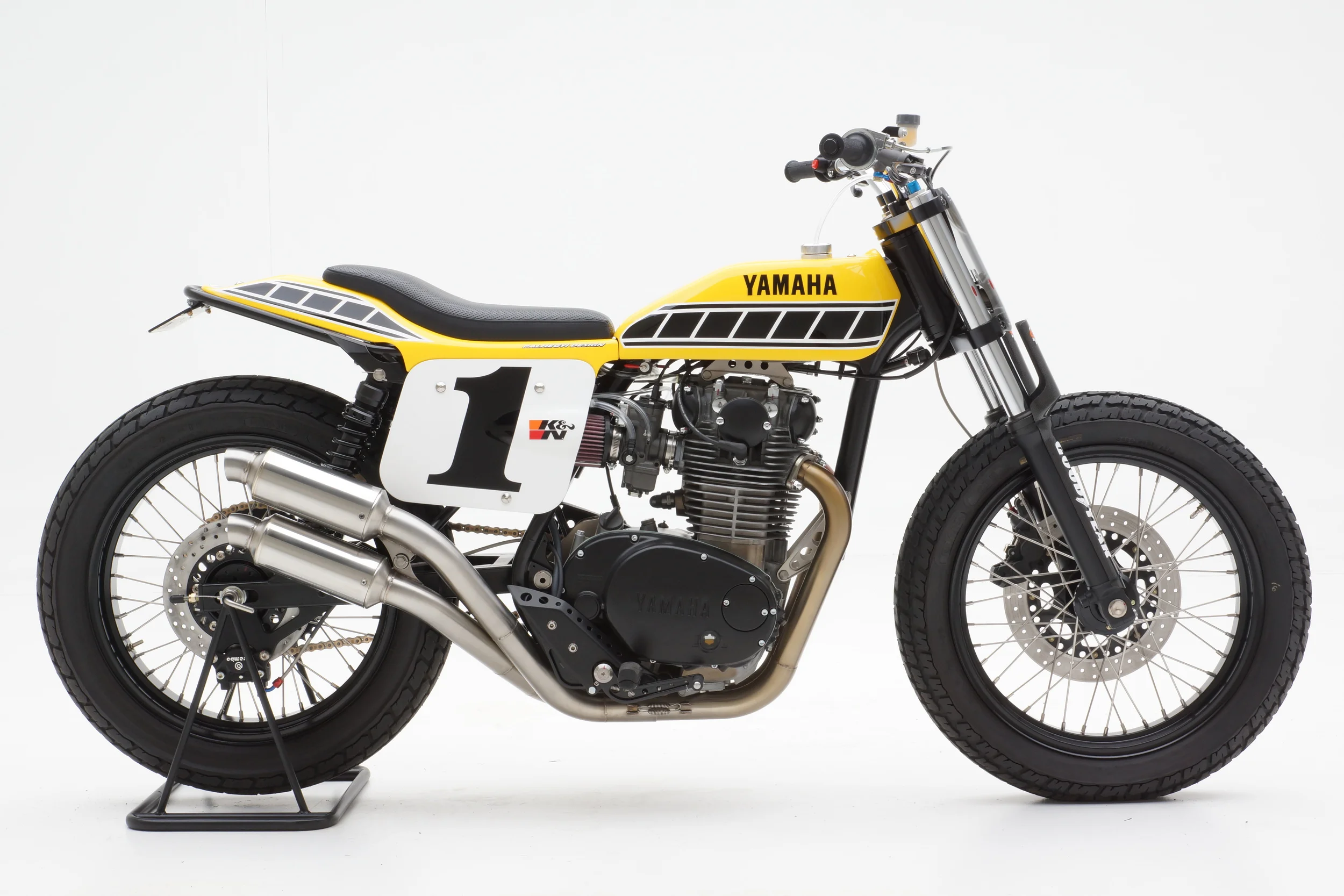 XS-750 Tracker