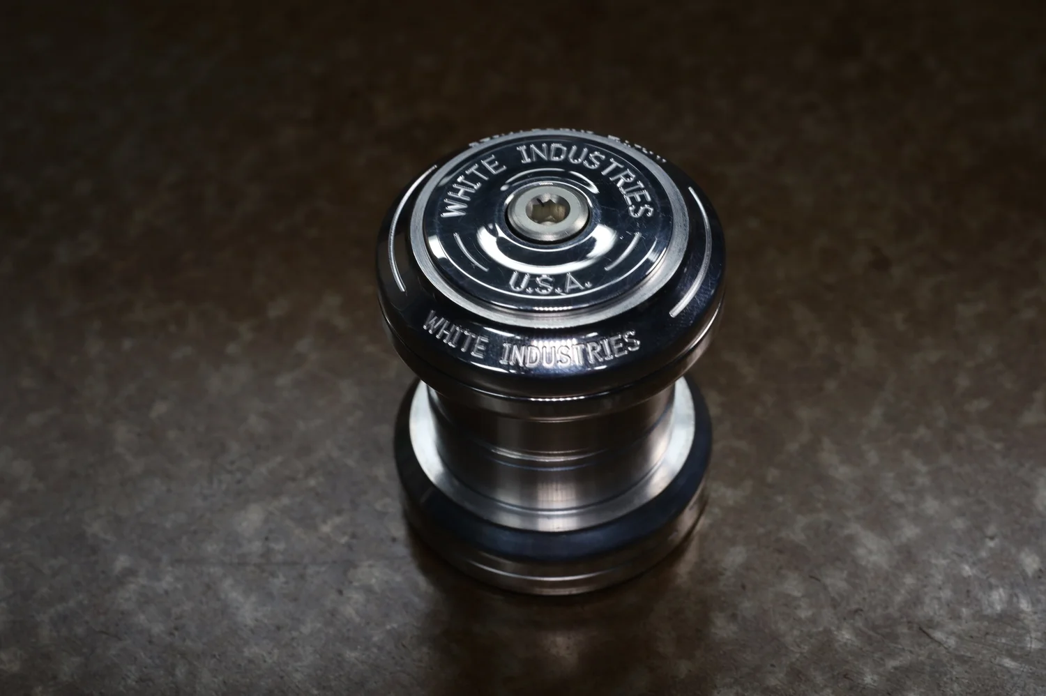 WHITE INDUSTRIES 1 1/8” headset シルバー