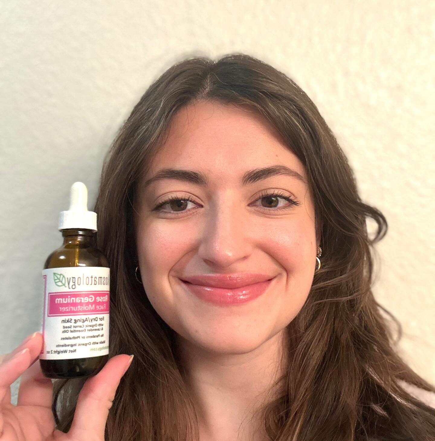 This is Julia. Isn&rsquo;t she gorgeous?  She has been using Kosmatology&rsquo;s Rose Geranium face oil and says her skin has never been more hydrated. #allnaturalbeauty #crueltyfree #crueltyfreebeauty #madesafecertified #greenskincare #vegan #vegans