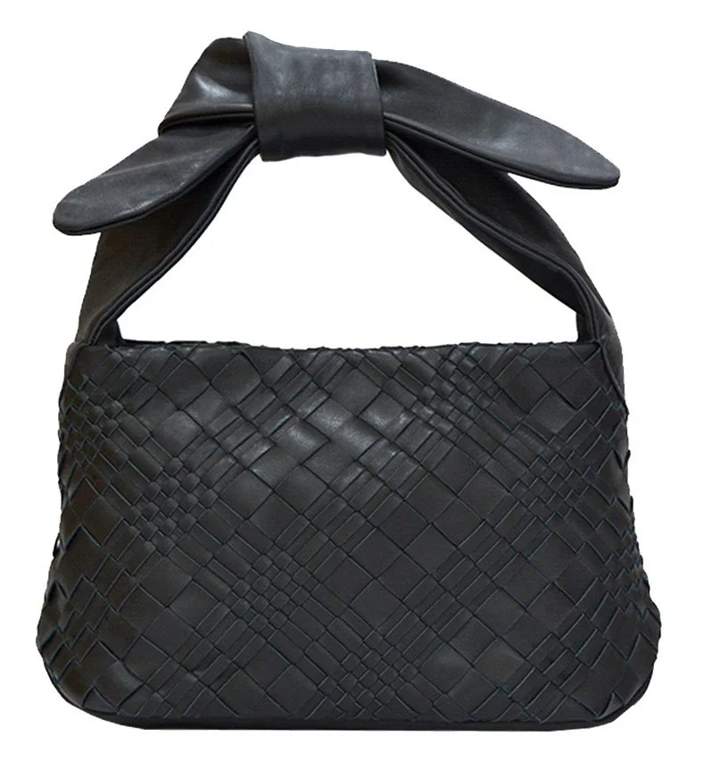 BELLEE Knot Pouch - Black