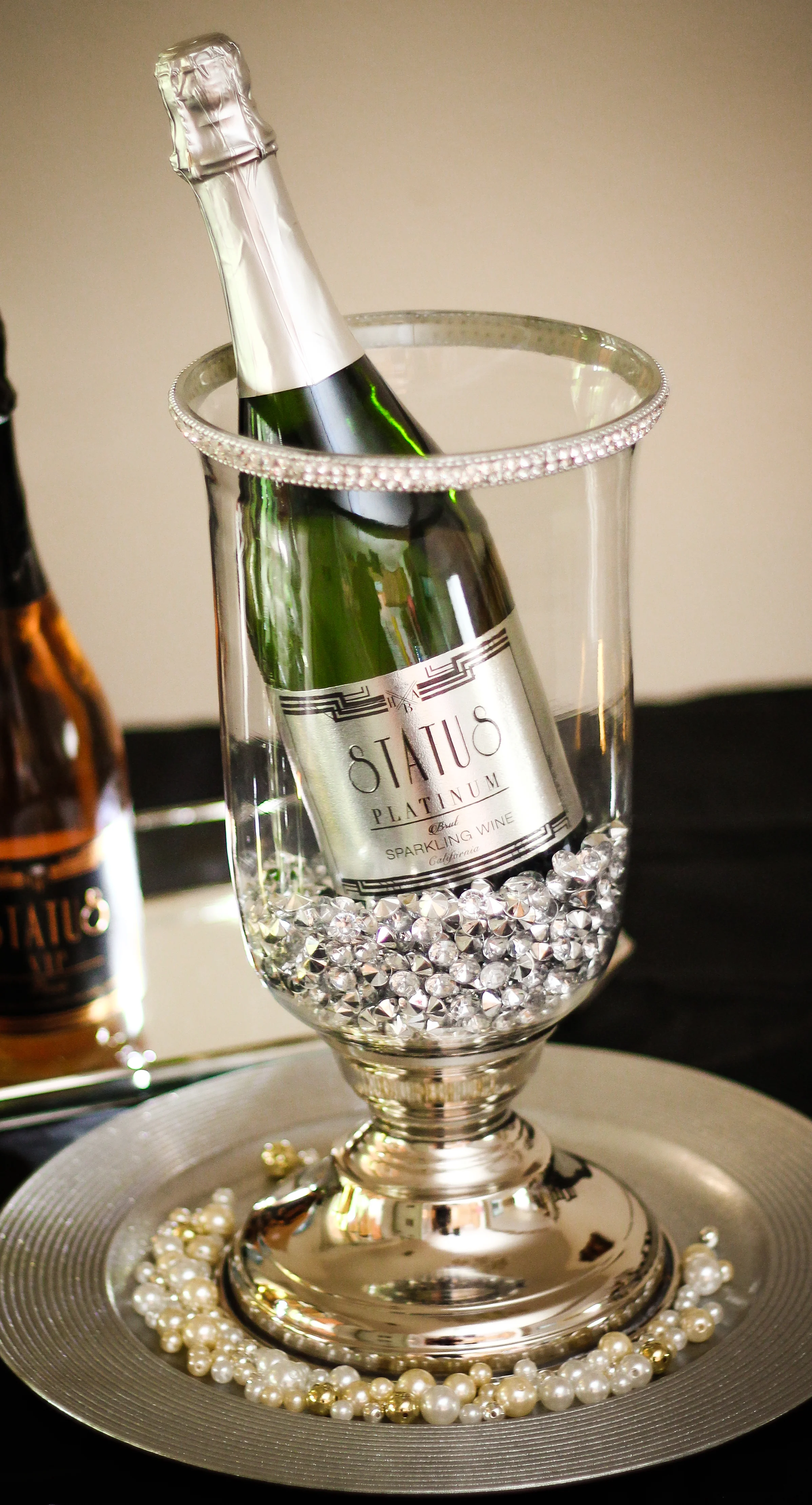 Brut by Status delivers a refreshing taste that is crisp, clean, and pleasant. This Brut sparkling wine is filled with tree fruit flavors and is well balanced with a long finish. Its a perfect way to enhance any occasion. You can conveniently enjoy a bottle of Status Brut anytime, anywhere!