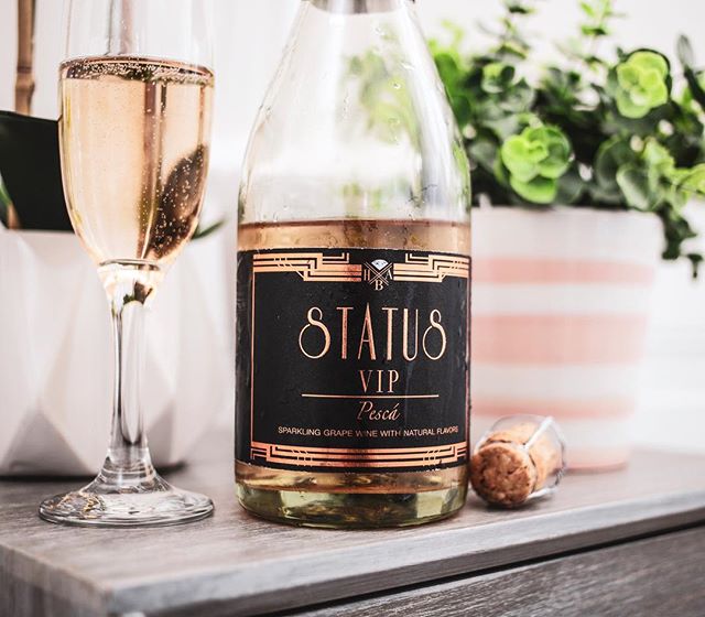 Oh hey there! VIP is looking so refreshing right about now, would you agree?
What’s Your STATUS?
.
.
.
.
.
#whatsyourstatus #vip #peachmango #pesca #chic #humpday #midweek #satisfaction #splended #sweet #refreshing #springtime #springbreak #anotherdayattheoffice #sacramentosbest #california #summertimefine #chilled #fashion #bloggers #influencer #statussparklingwines #status #upyourstatus