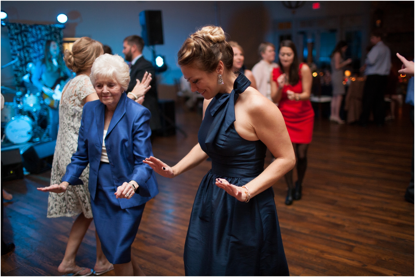 KingFamilyVineyardFallWedding_0082.jpg