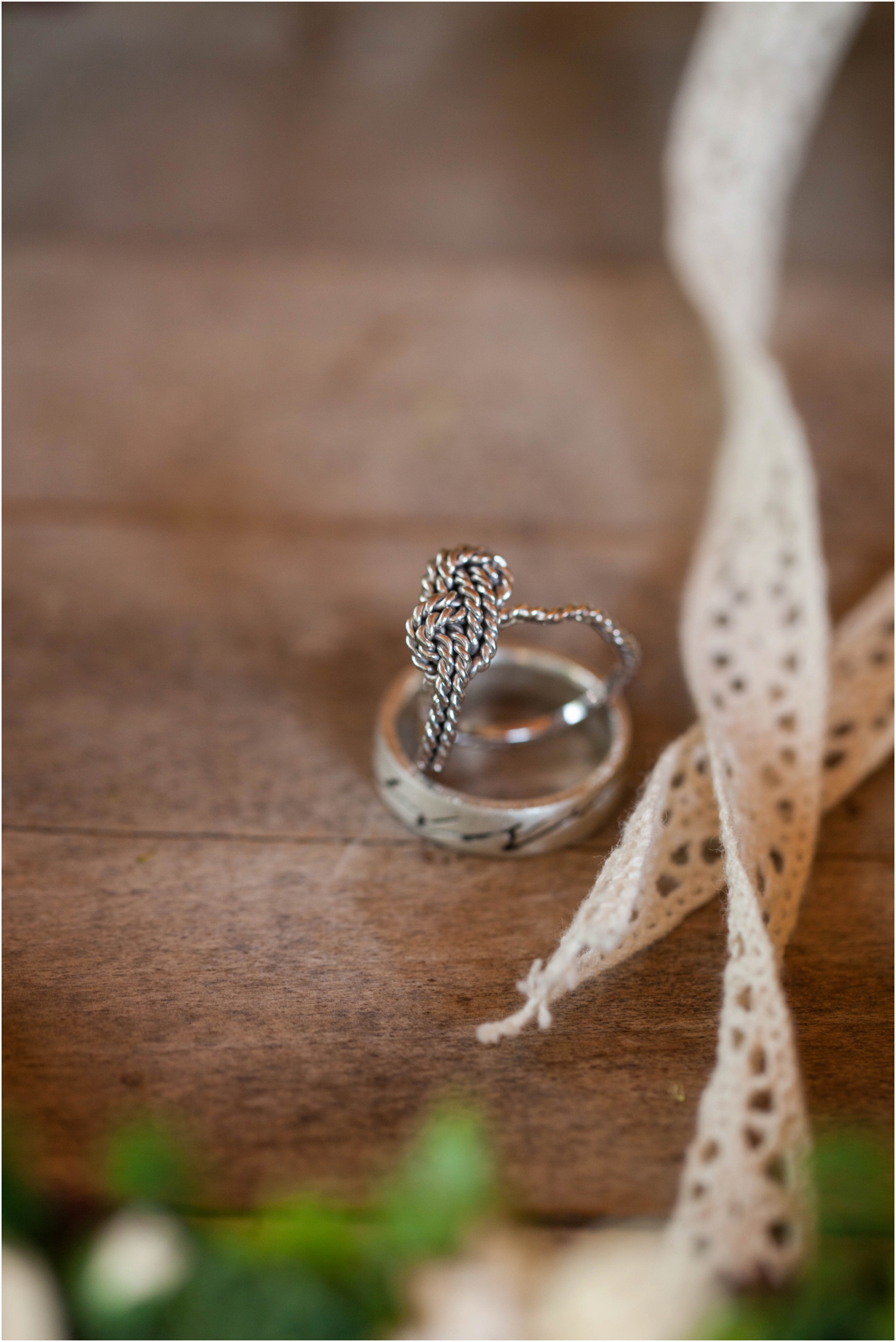 Southern-Illinois-Bohemian-Holy-Boulders-Autumn-Wedding_0883.jpg