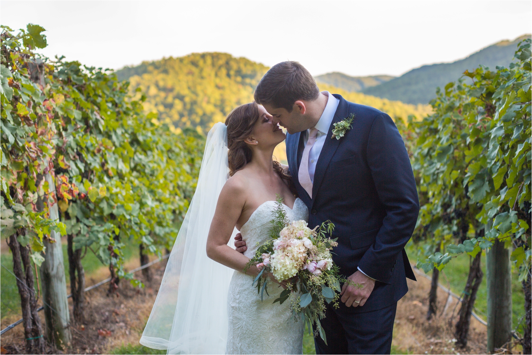 Delfosse-Vineyard-Wedding-Feather-and-Oak-Photography-0892.jpg